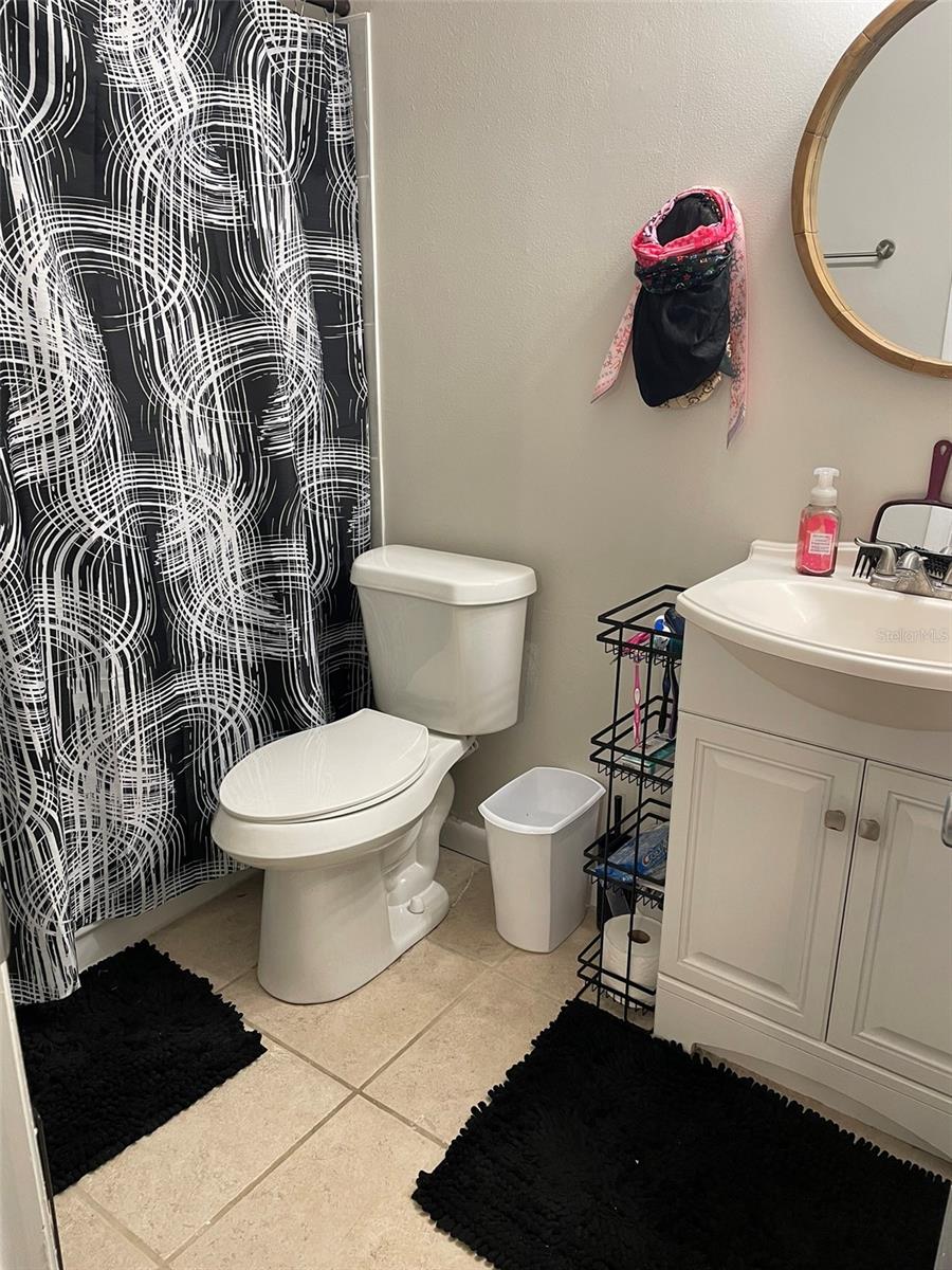 6010 Laketree Ln #l Property Photo 17