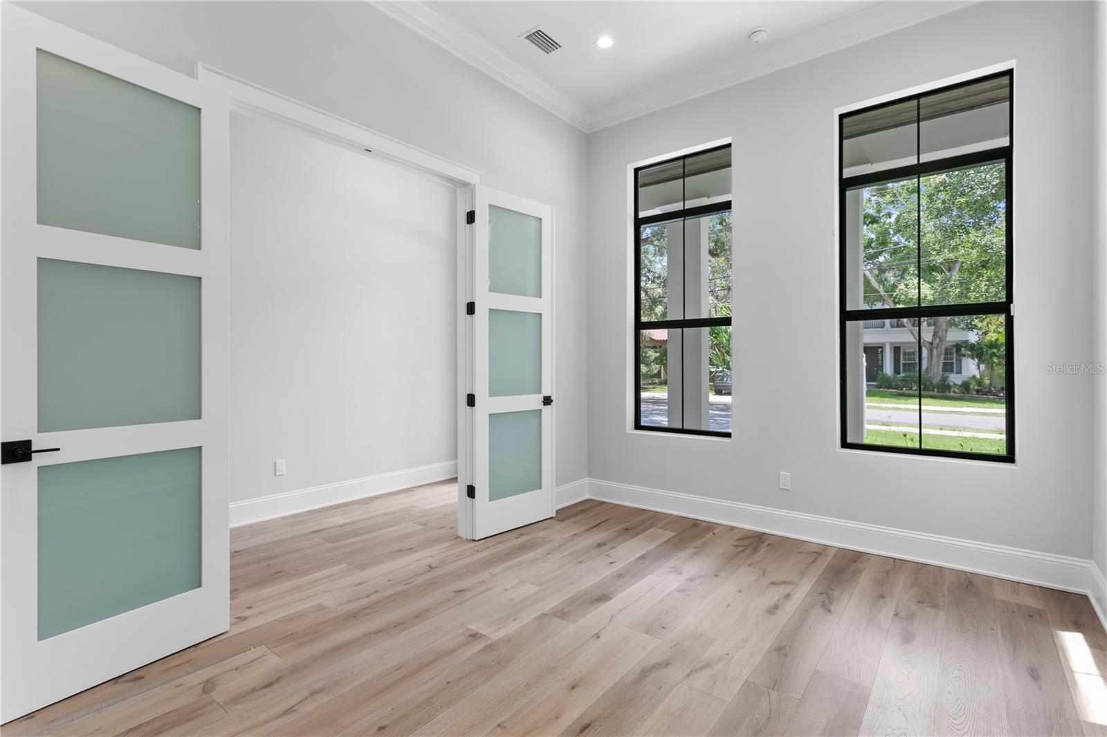 3109 W Knights Ave Property Photo 5