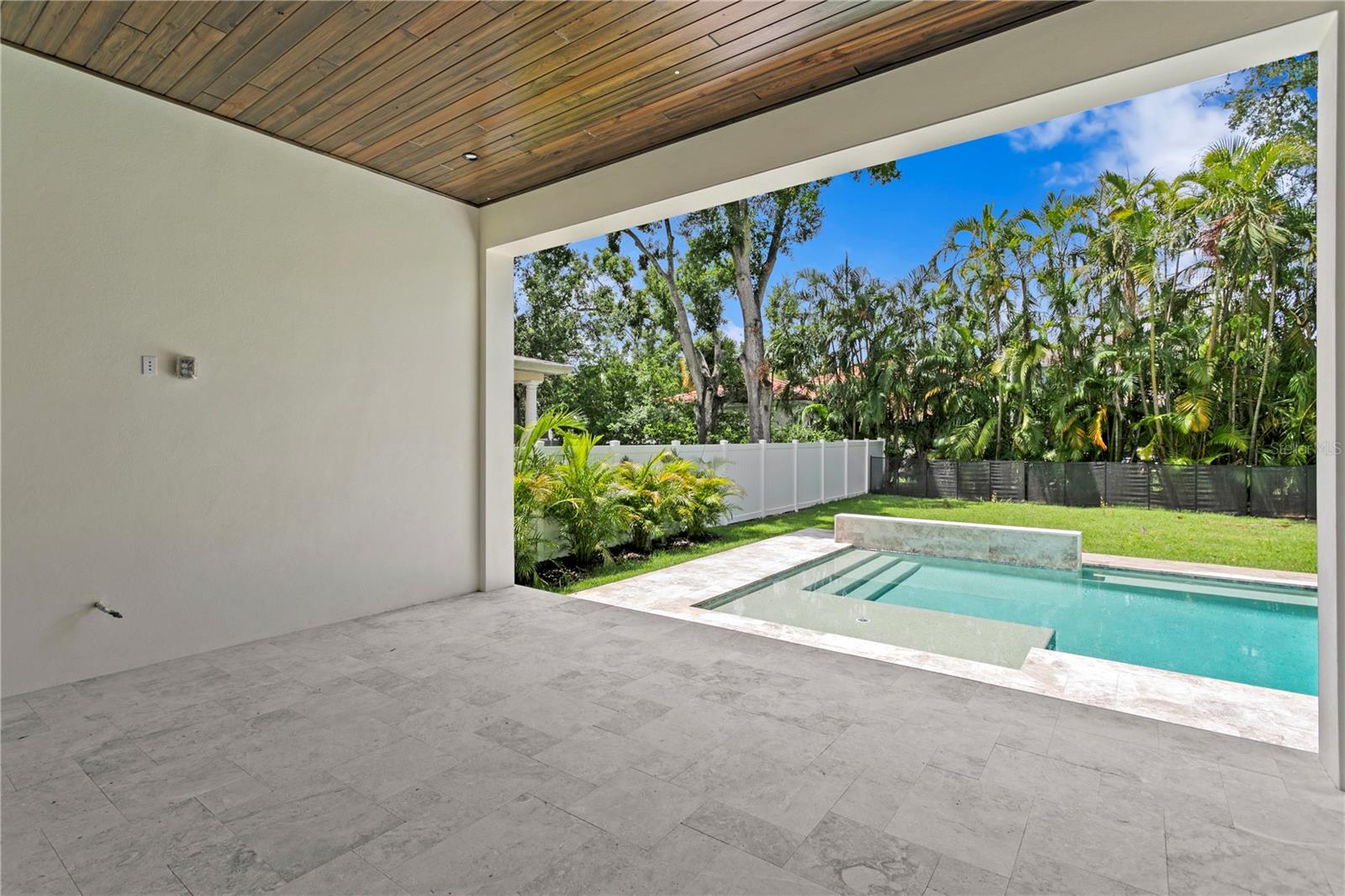 3109 W Knights Ave Property Photo 24