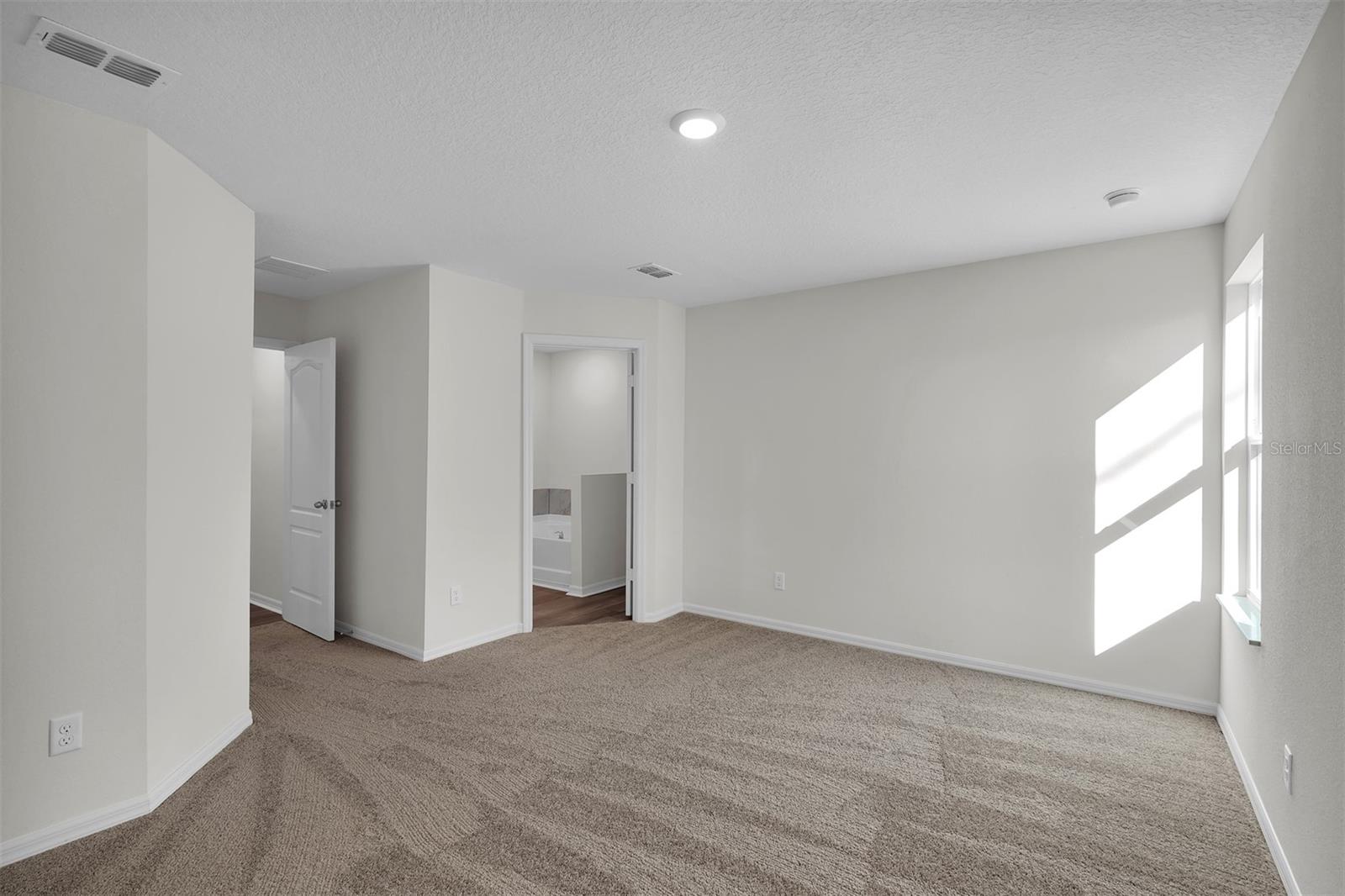 4711 Sw 136th Pl Property Photo 13