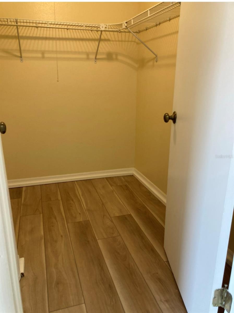 10423 Carrollbrook Cir #201 Property Photo 11