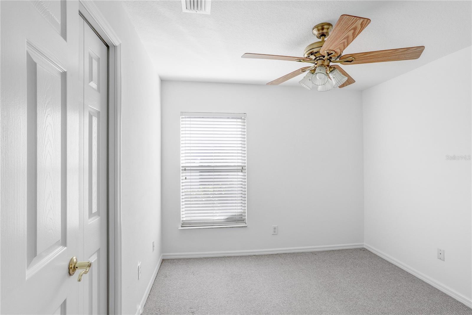 2927 Minuteman Ln Property Photo 32