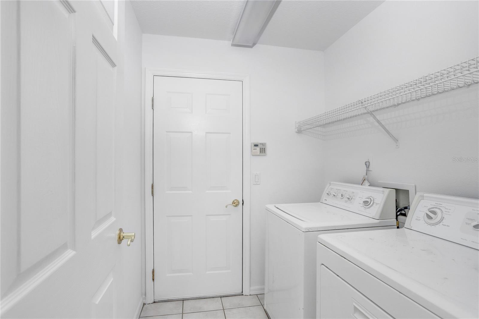 2927 Minuteman Ln Property Photo 37