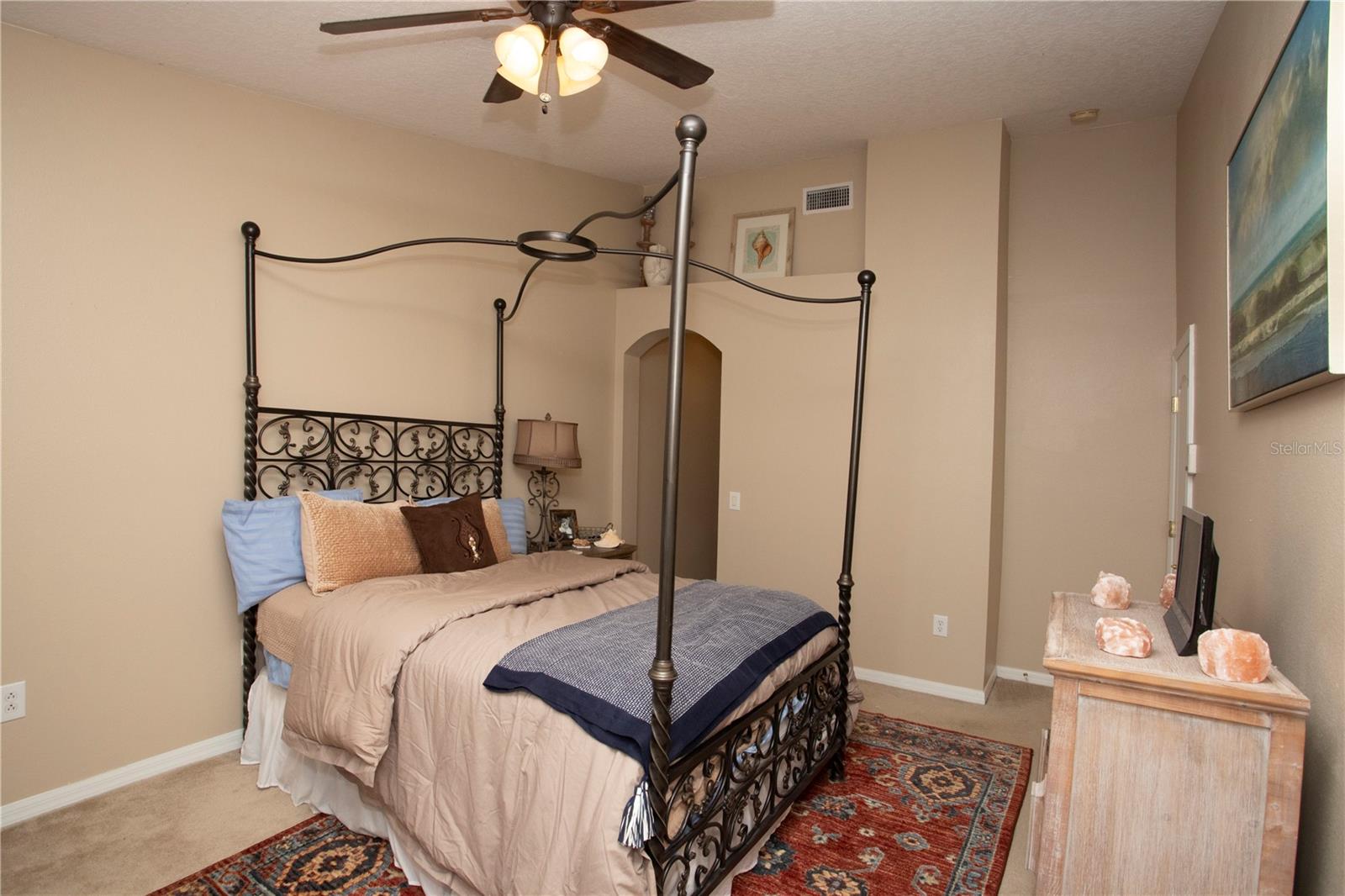 12811 Kings Crossing Dr Property Photo 15