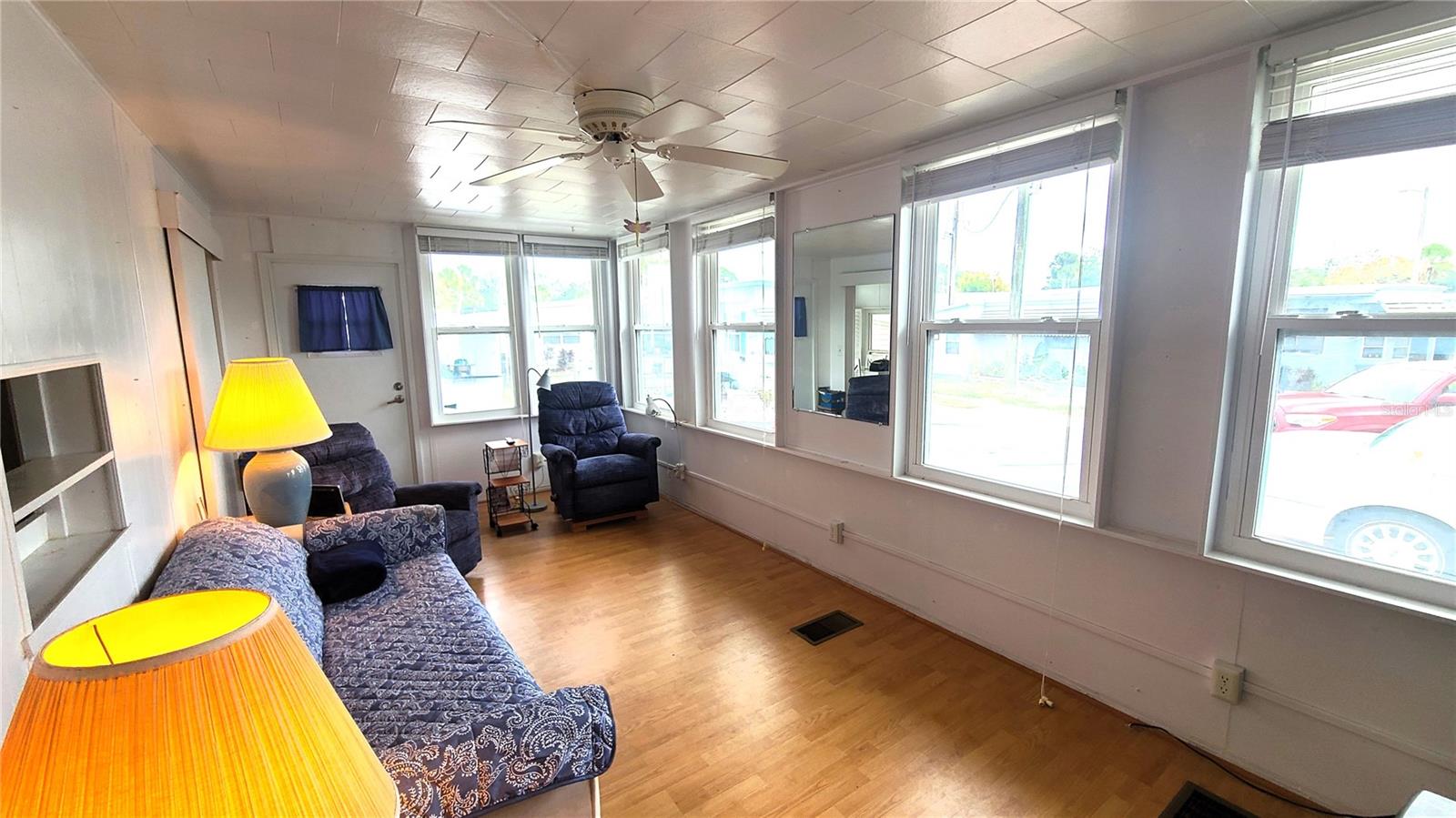 4851 W Gandy Blvd #b4 L32 Property Photo 13