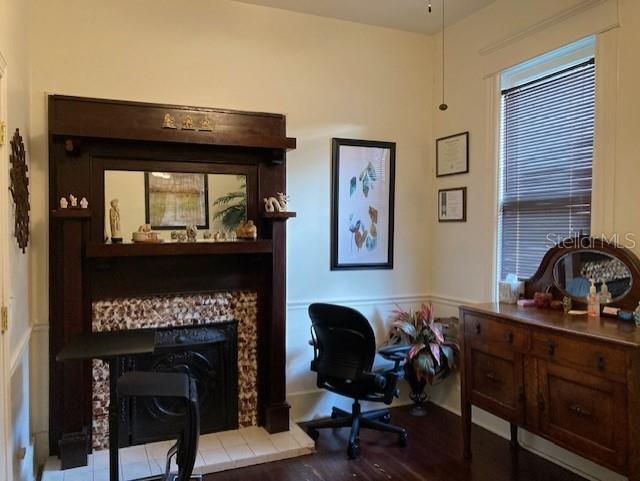 806 W De Leon St Property Photo 3