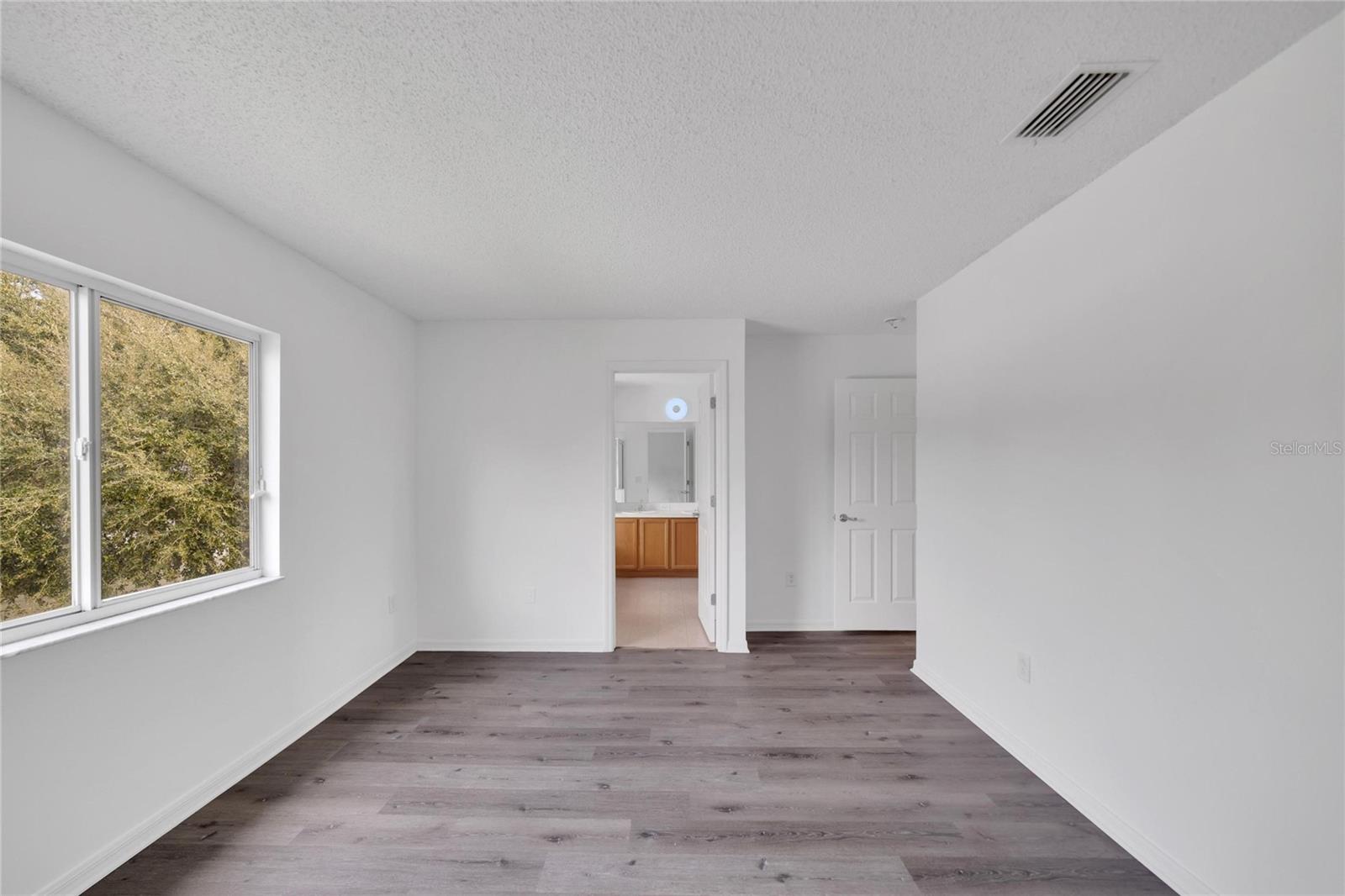 12950 Fennway Ridge Dr Property Photo 39