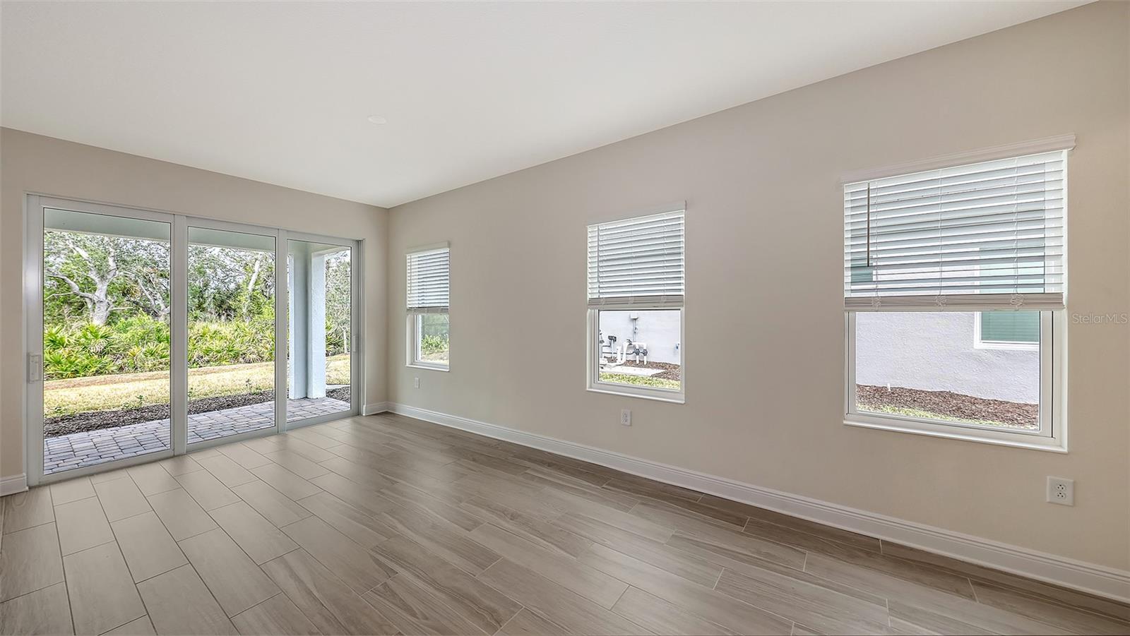 18265 Vizcaya Ct Property Photo 9
