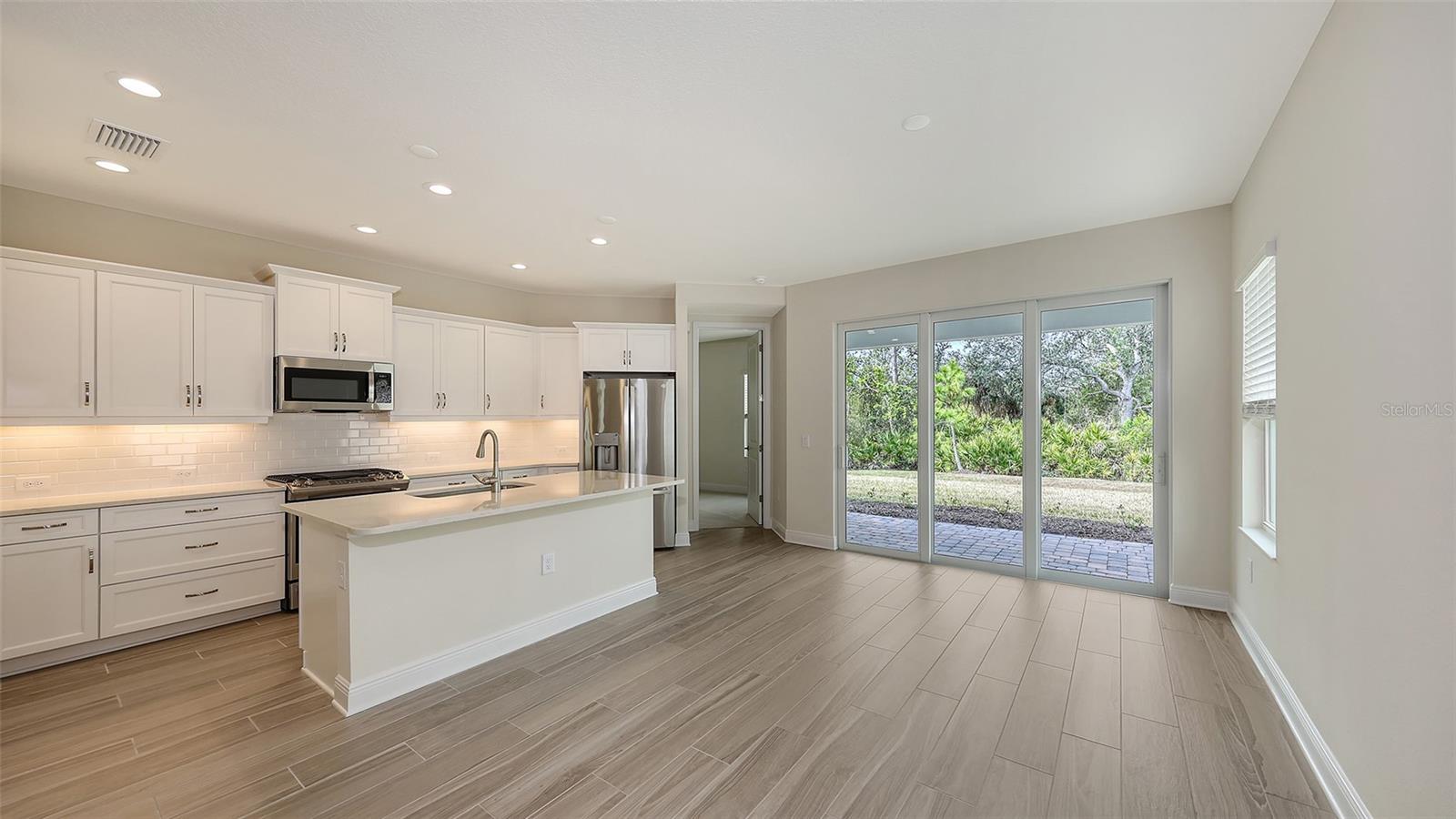 18265 Vizcaya Ct Property Photo 12