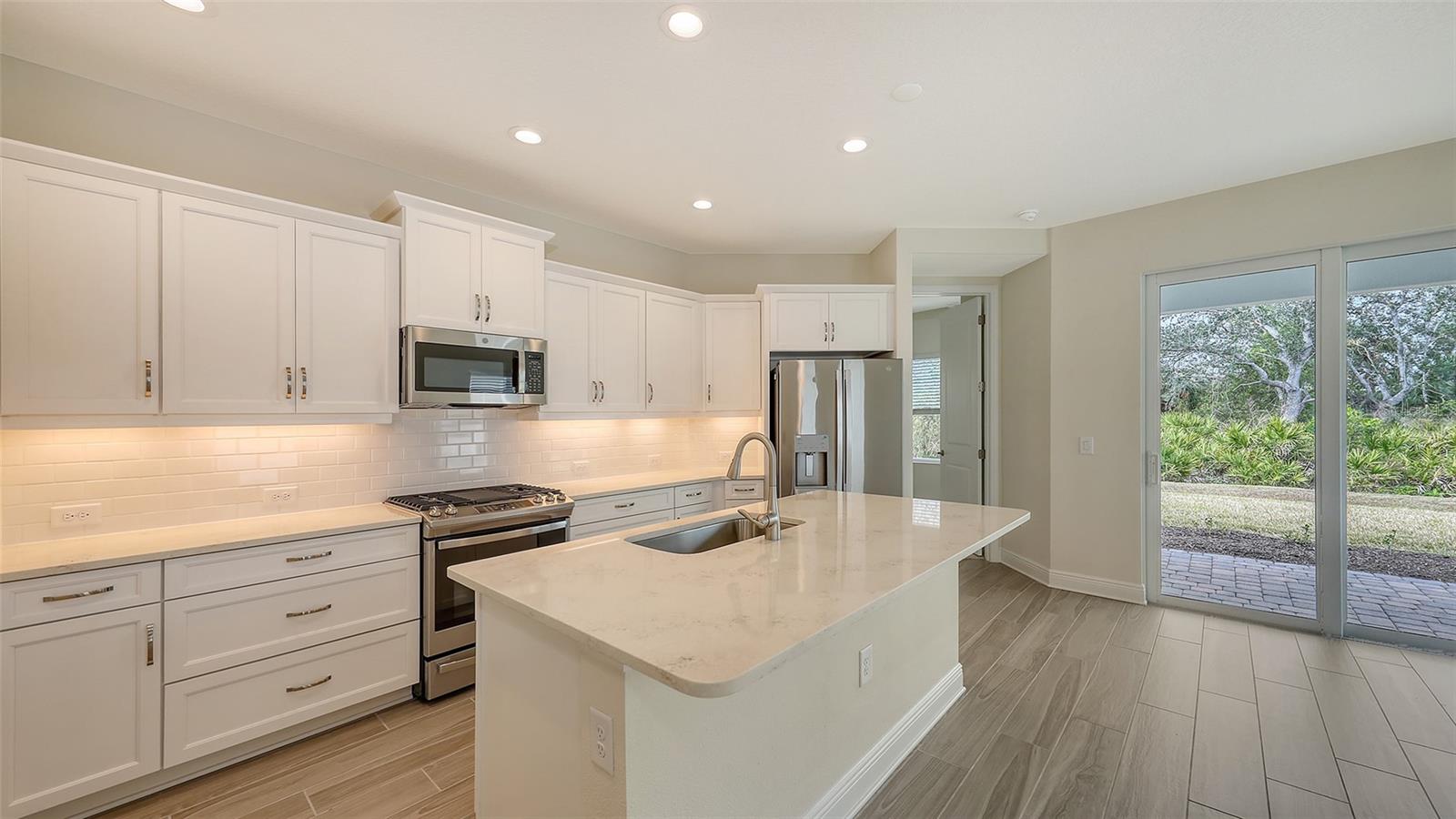 18265 Vizcaya Ct Property Photo 13