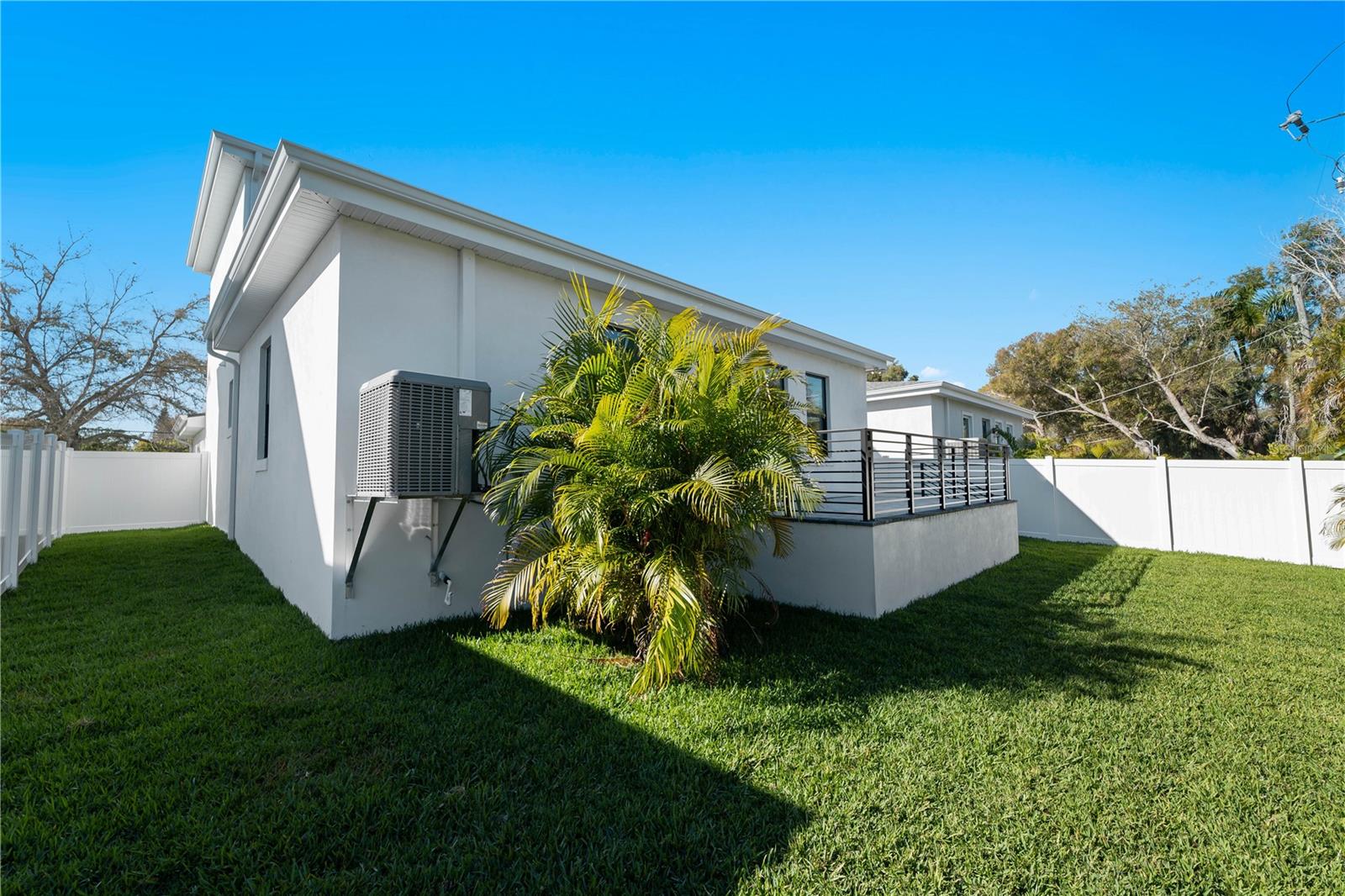 2355 Bahia Vista St Property Photo 37