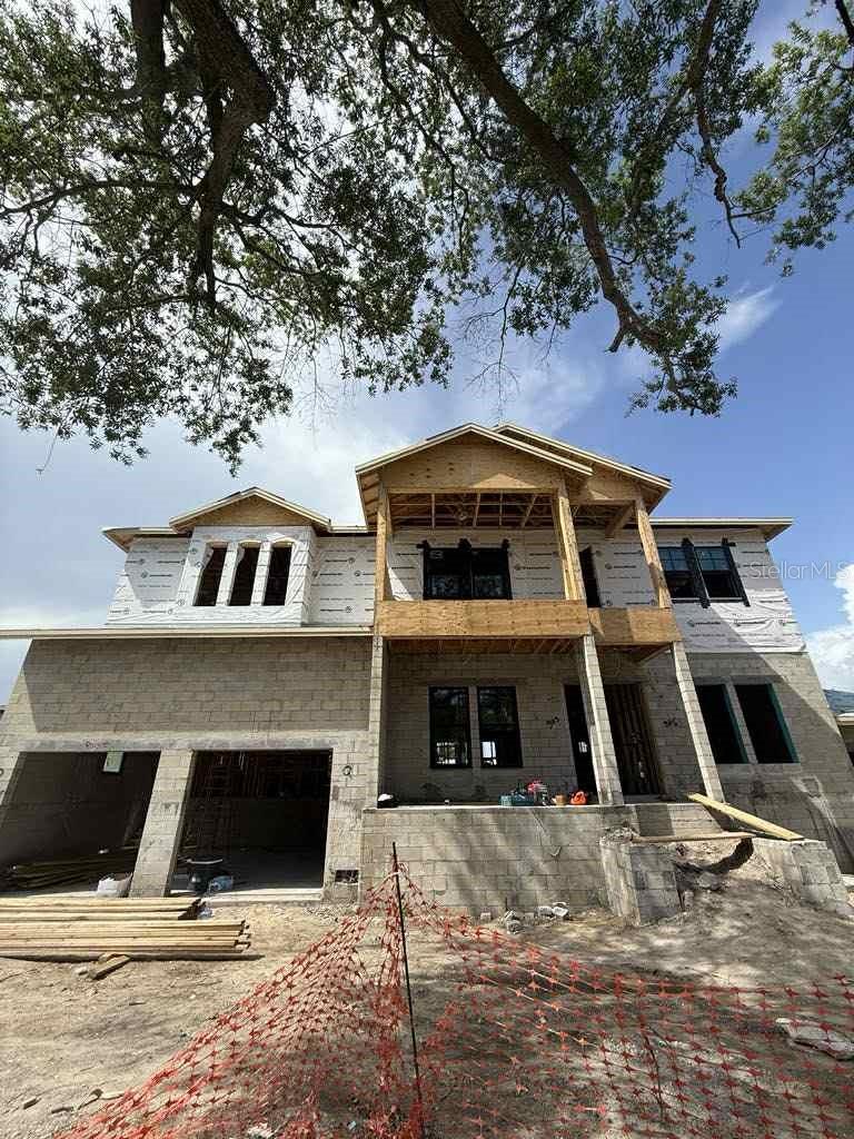 567 Luzon Ave Property Photo 3