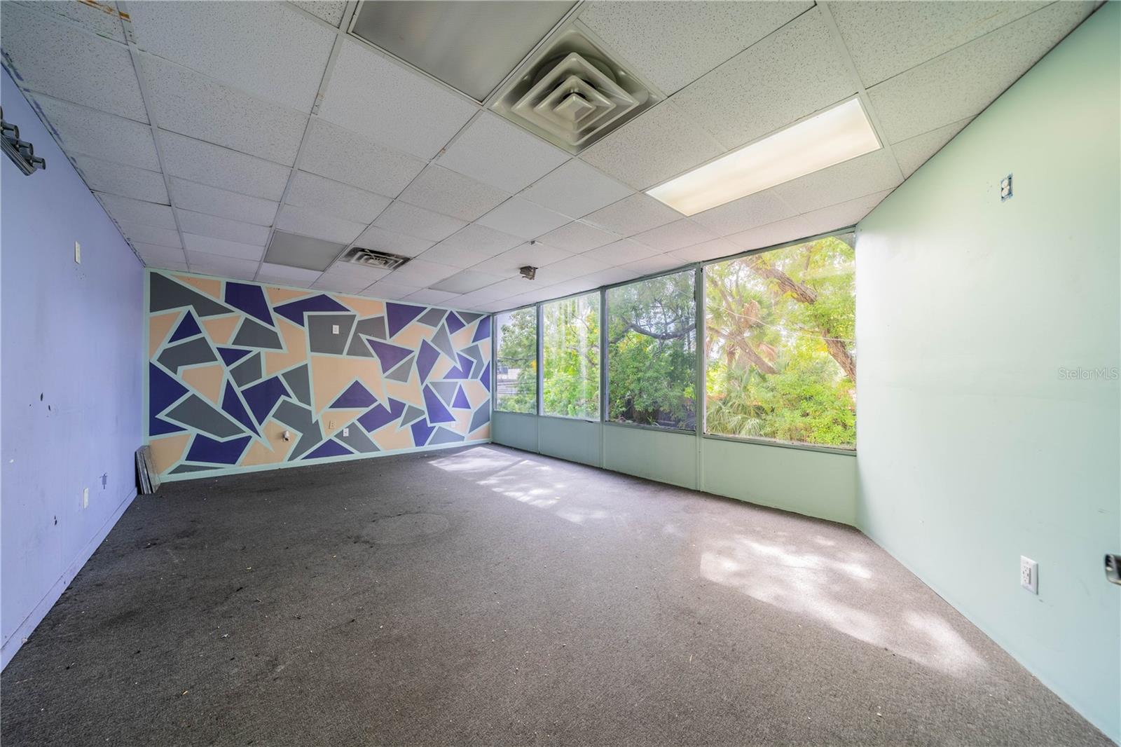 4021 N Armenia Ave #101 Property Photo 18