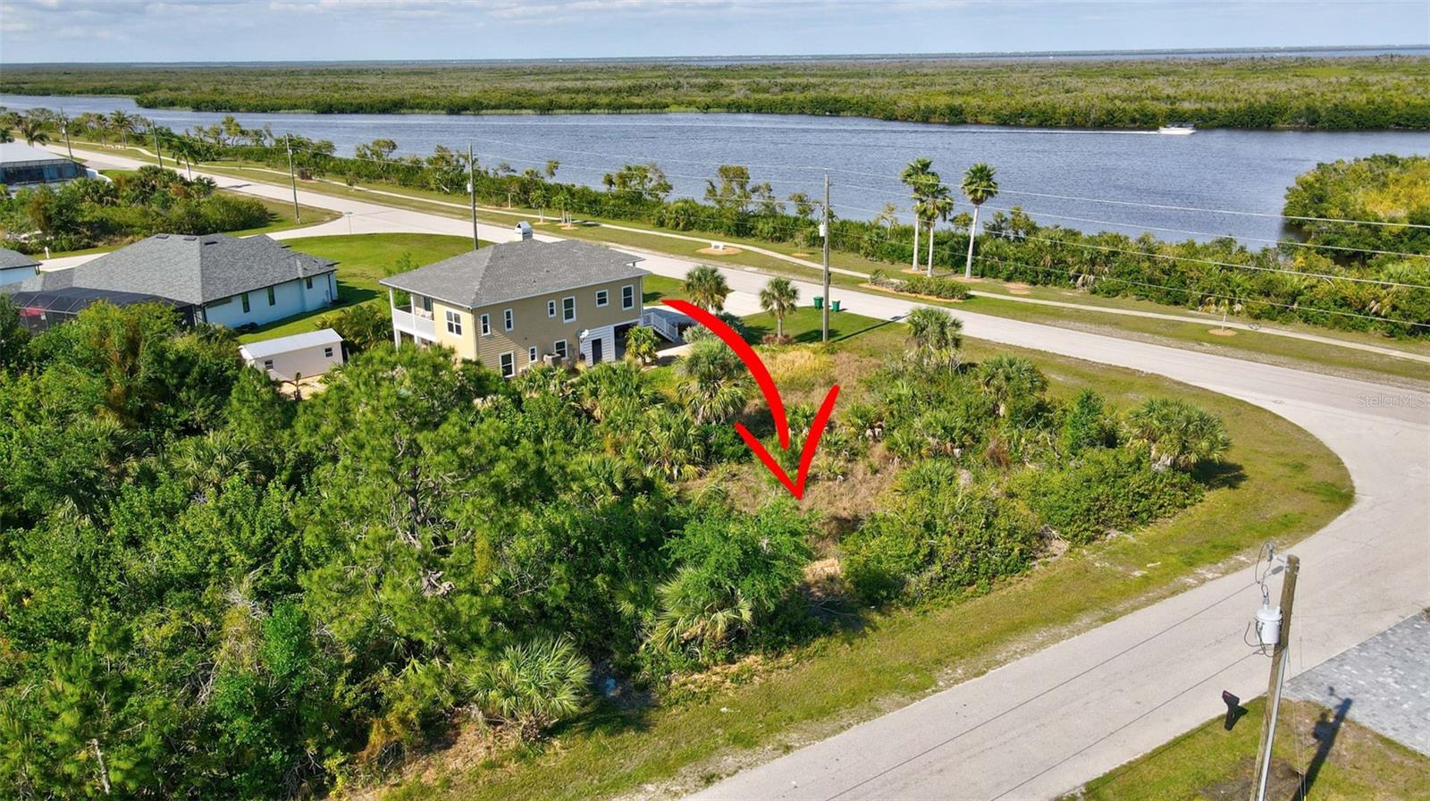15645 Seafoam Cir Property Photo 14