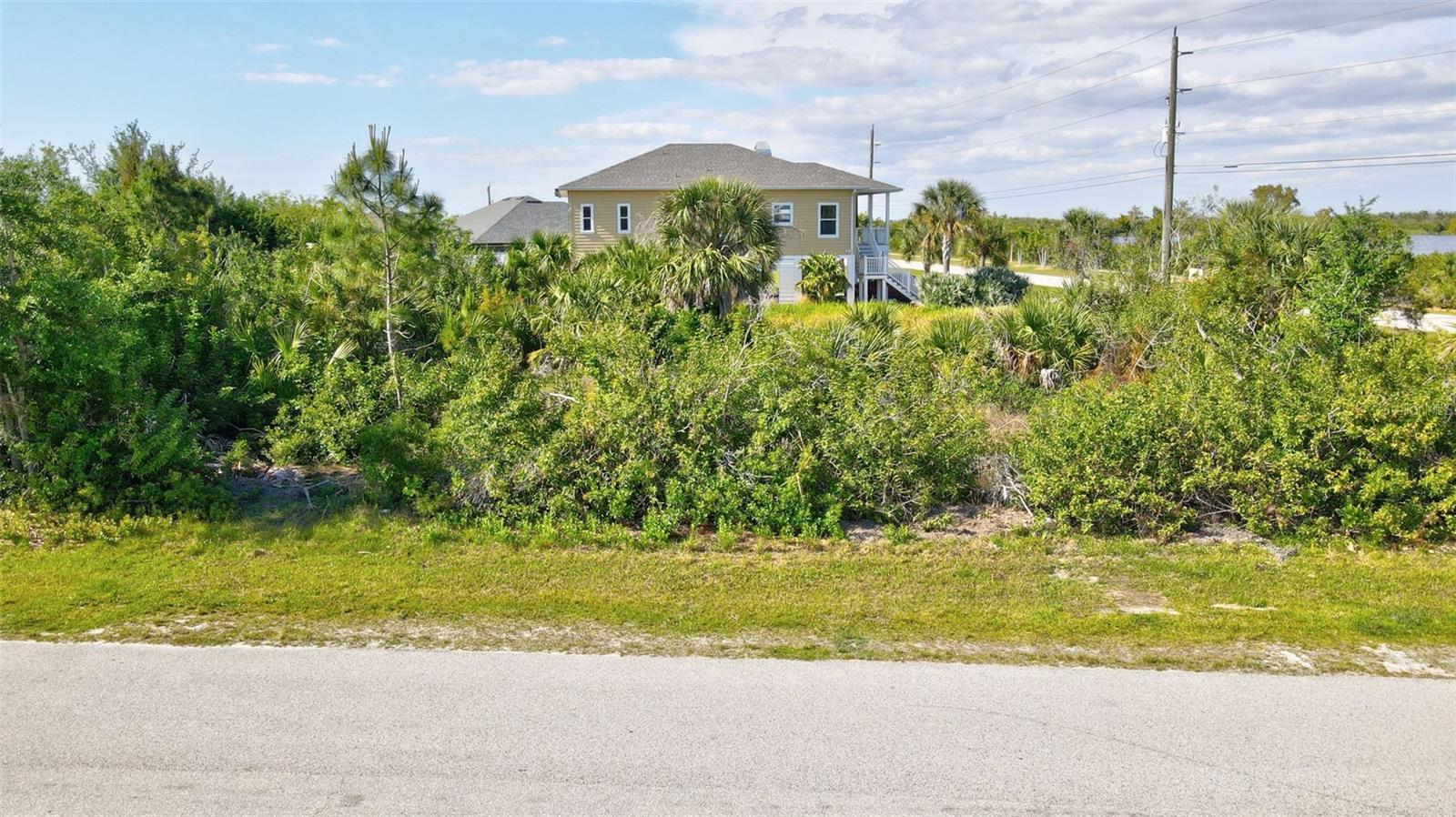 15645 Seafoam Cir Property Photo 23