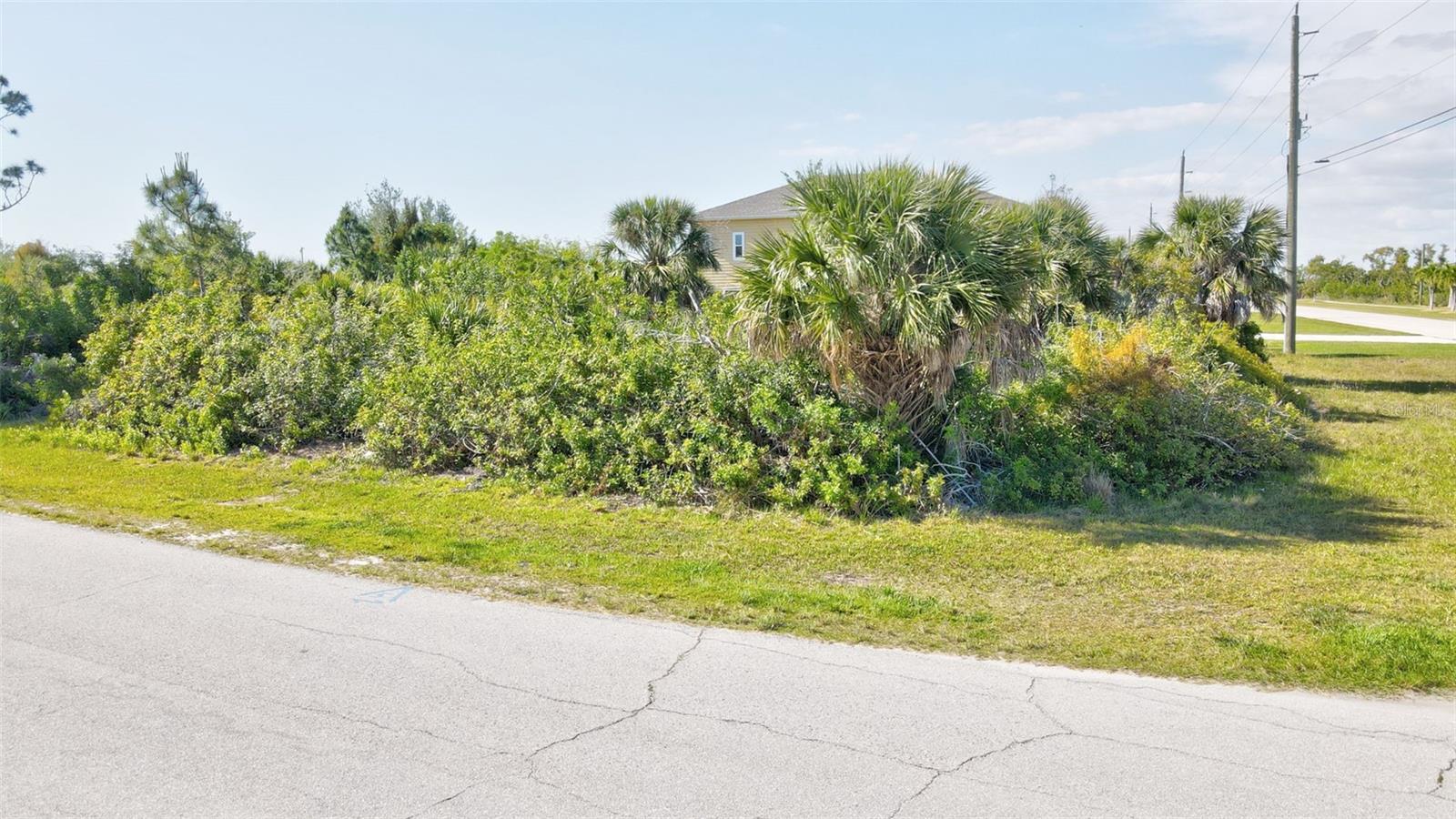 15645 Seafoam Cir Property Photo 24