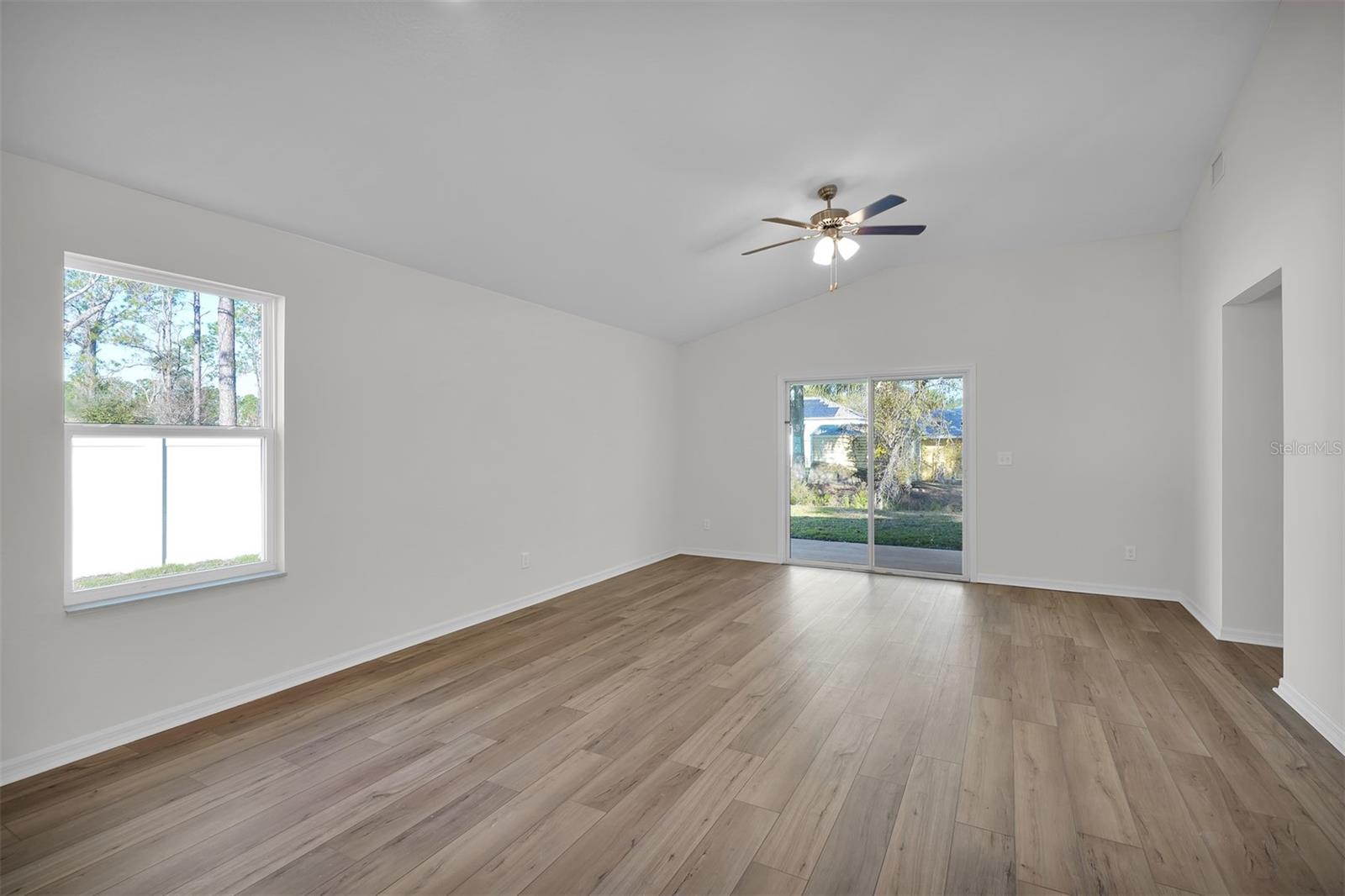 5251 Sw 164th Street Rd Property Photo 10