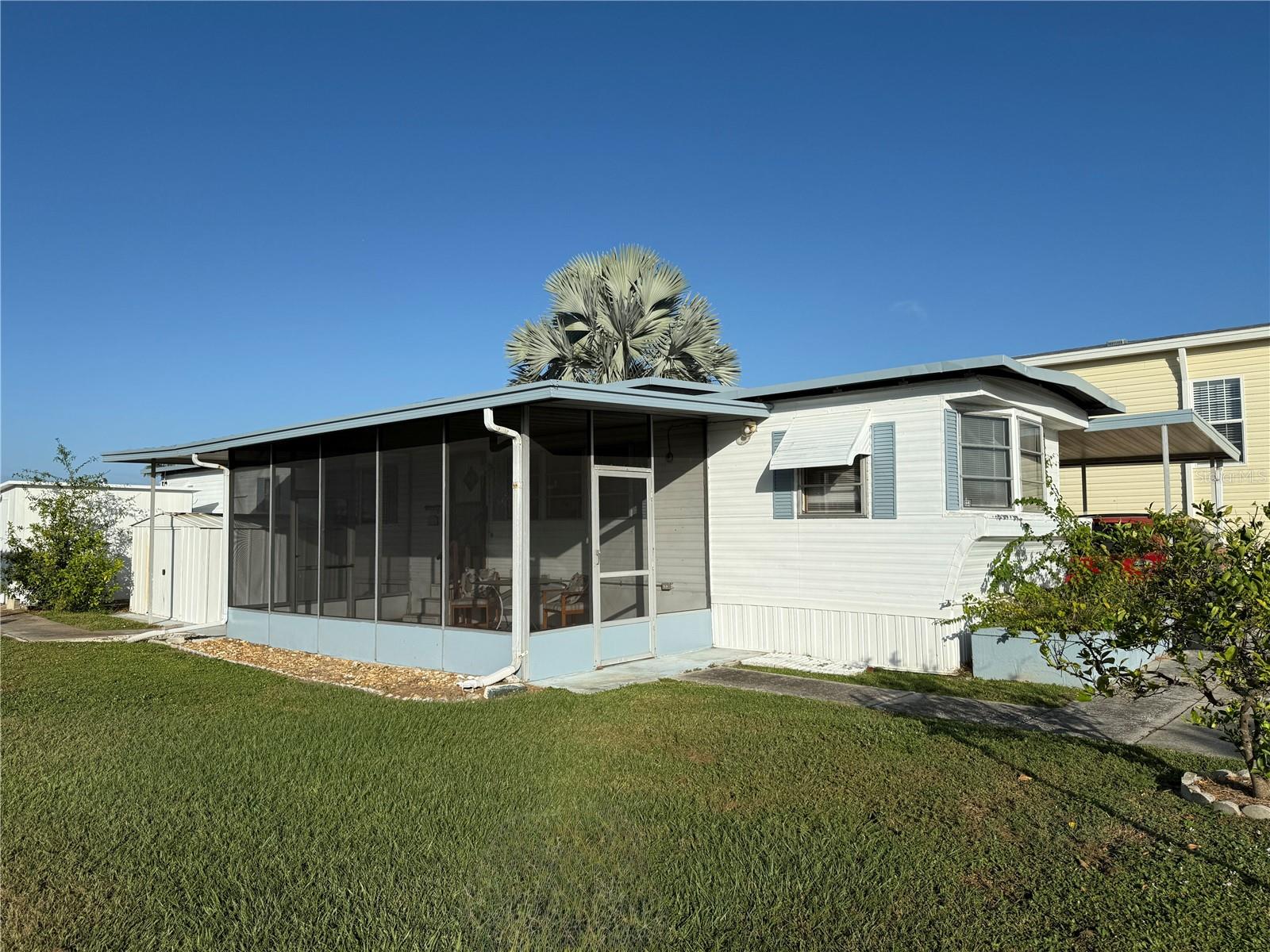 116 W Saint Johns Way Property Photo 2