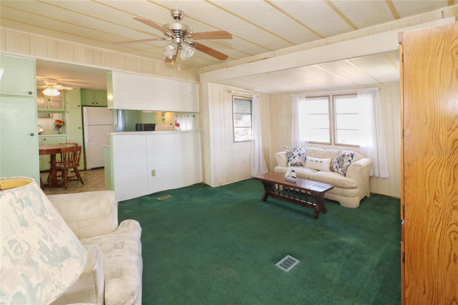 116 W Saint Johns Way Property Photo 6