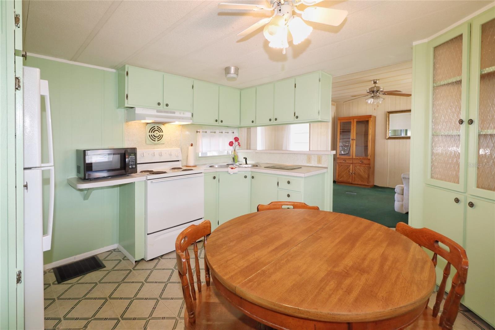 116 W Saint Johns Way Property Photo 9