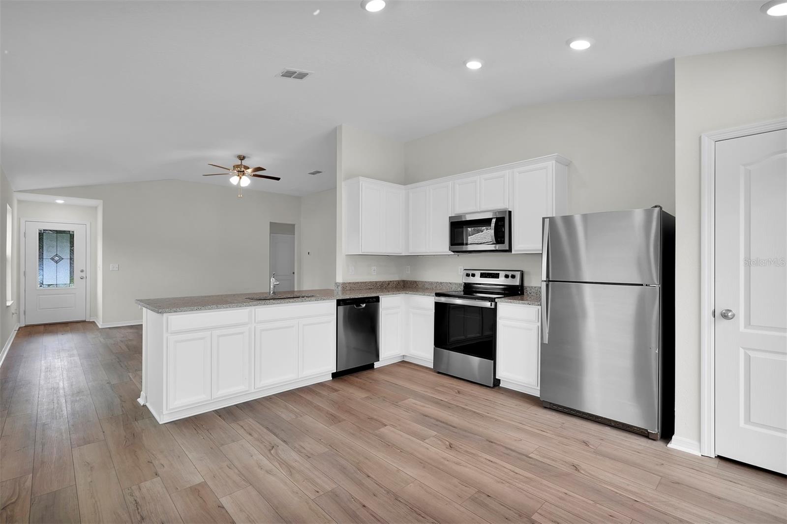 616 Marion Oaks Blvd Property Photo 10