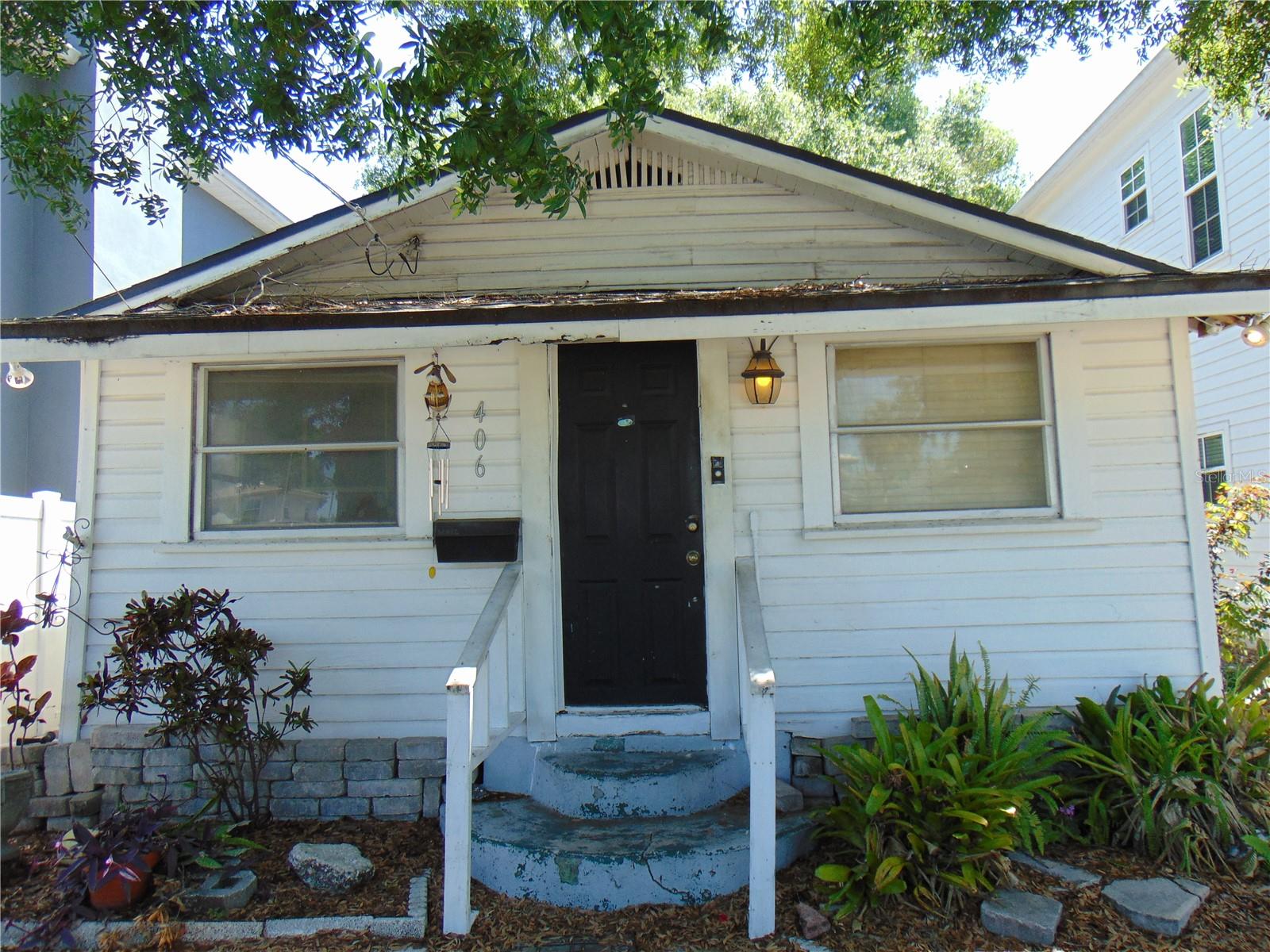 406 S ORLEANS AVE