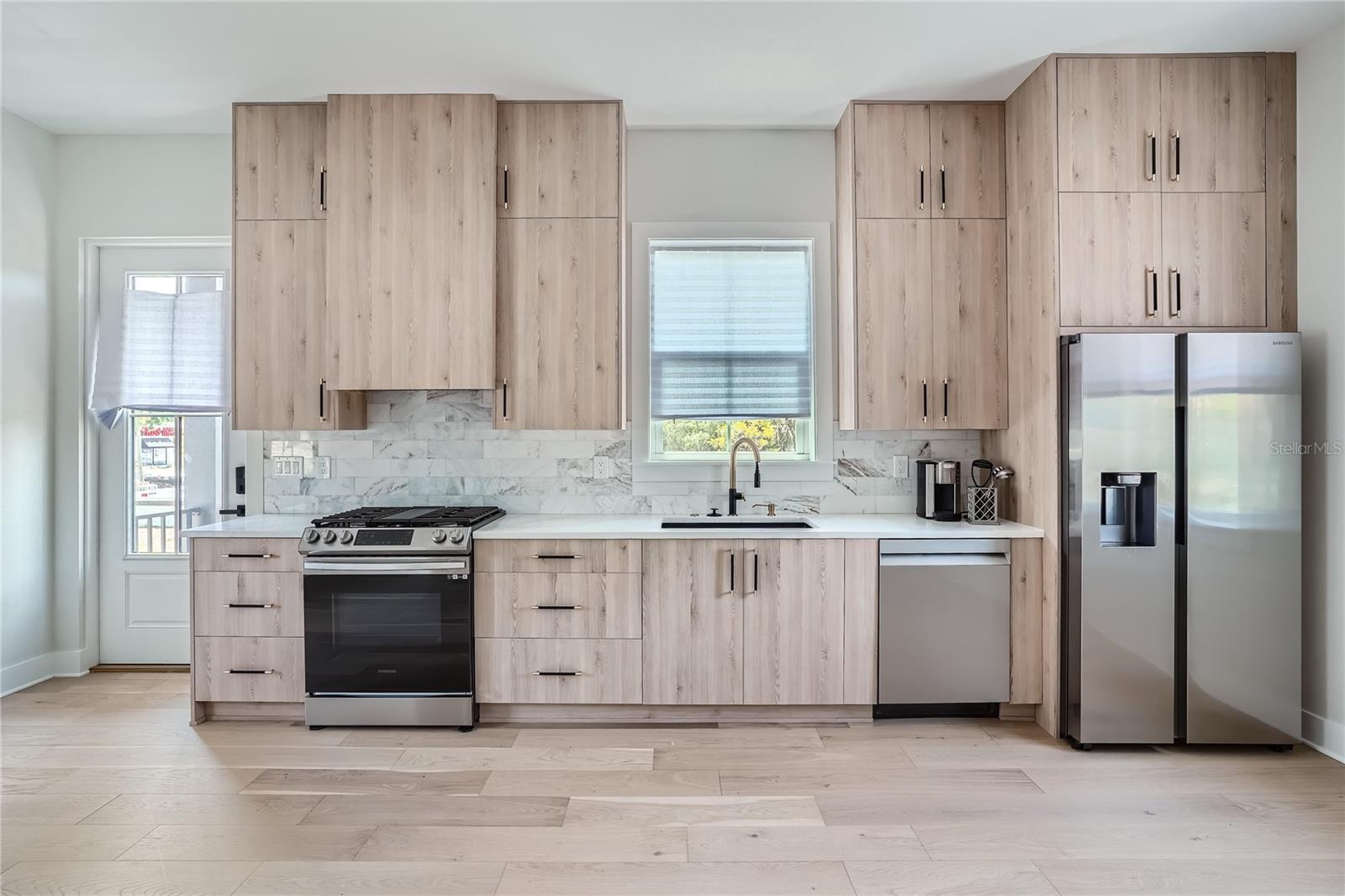 325 33rd Ave N Property Photo 45