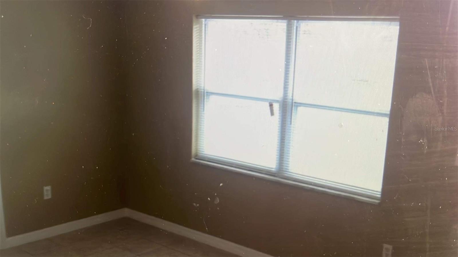 1810 Hacienda Way Property Photo 4
