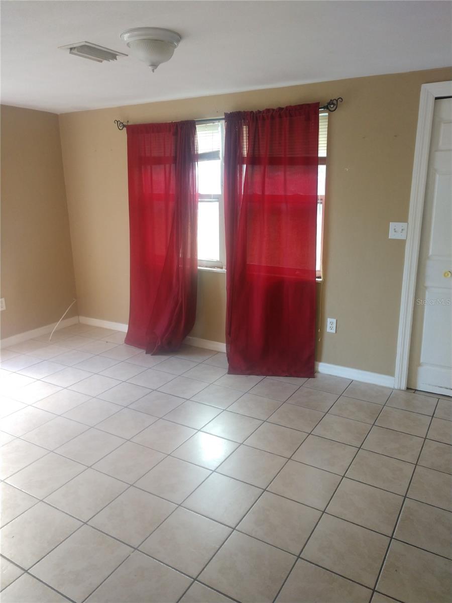 1810 Hacienda Way Property Photo 15