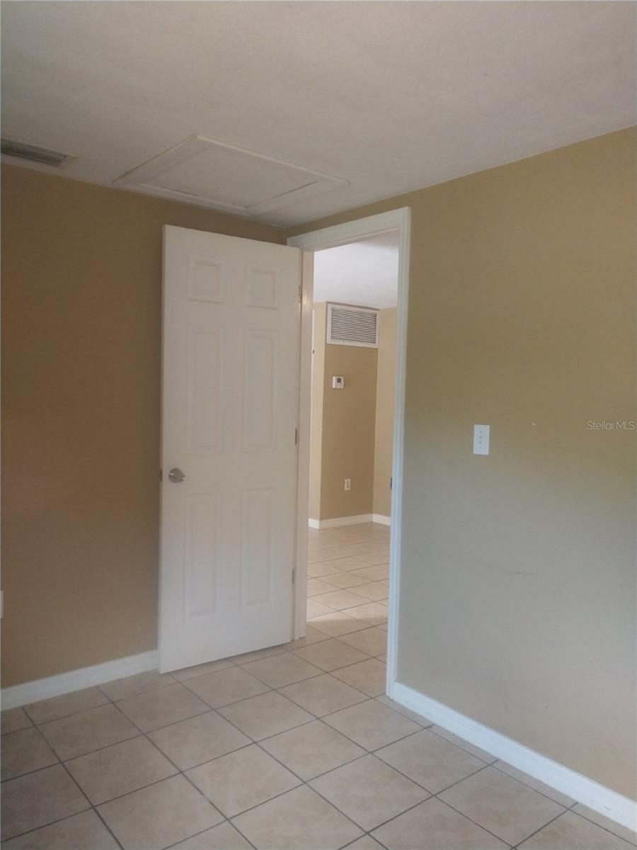 1810 Hacienda Way Property Photo 16