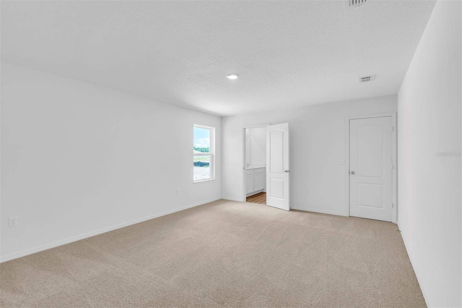 14192 Sw 44th Ct Property Photo 9
