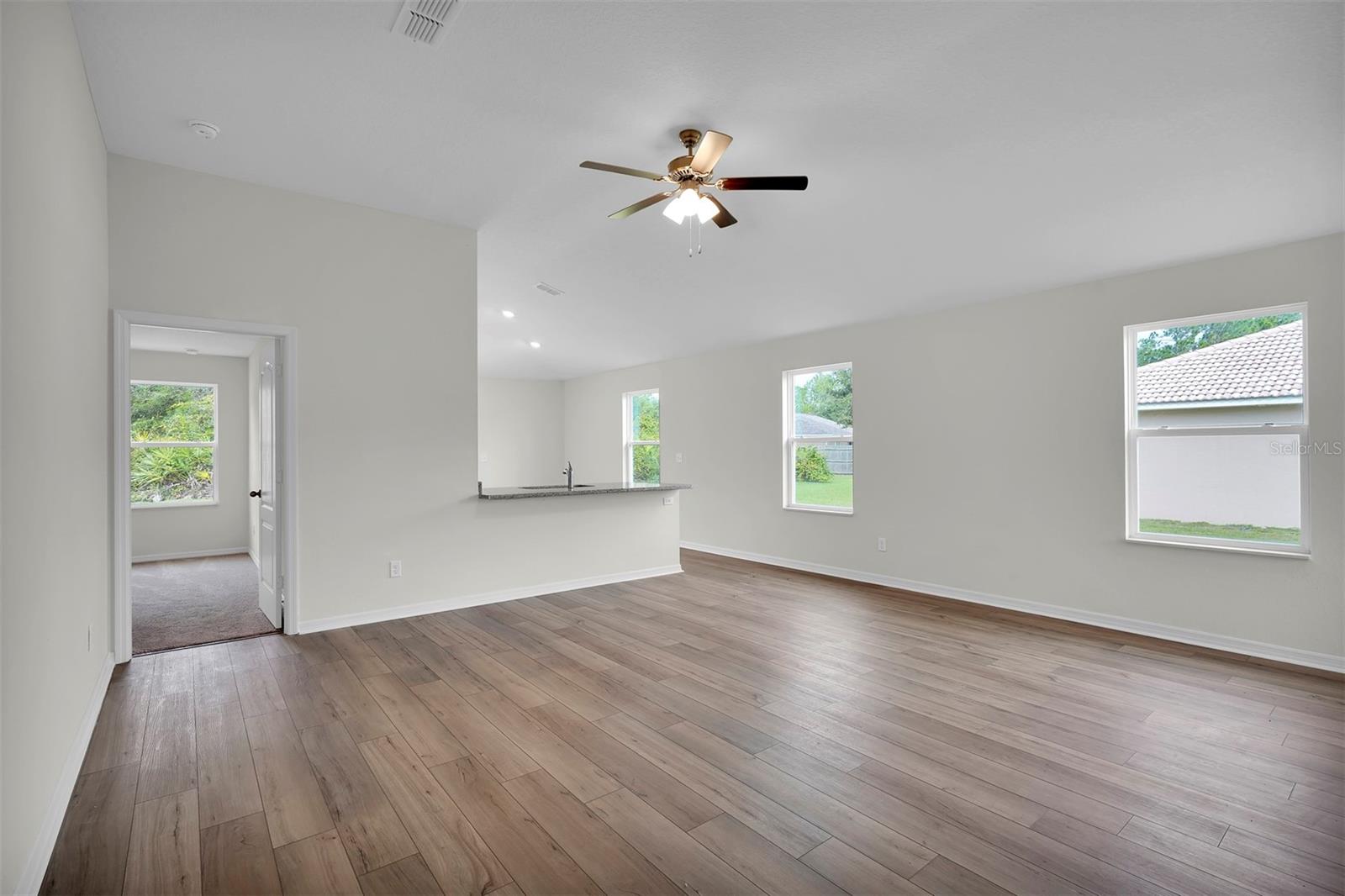 560 Marion Oaks Mnr Property Photo 9