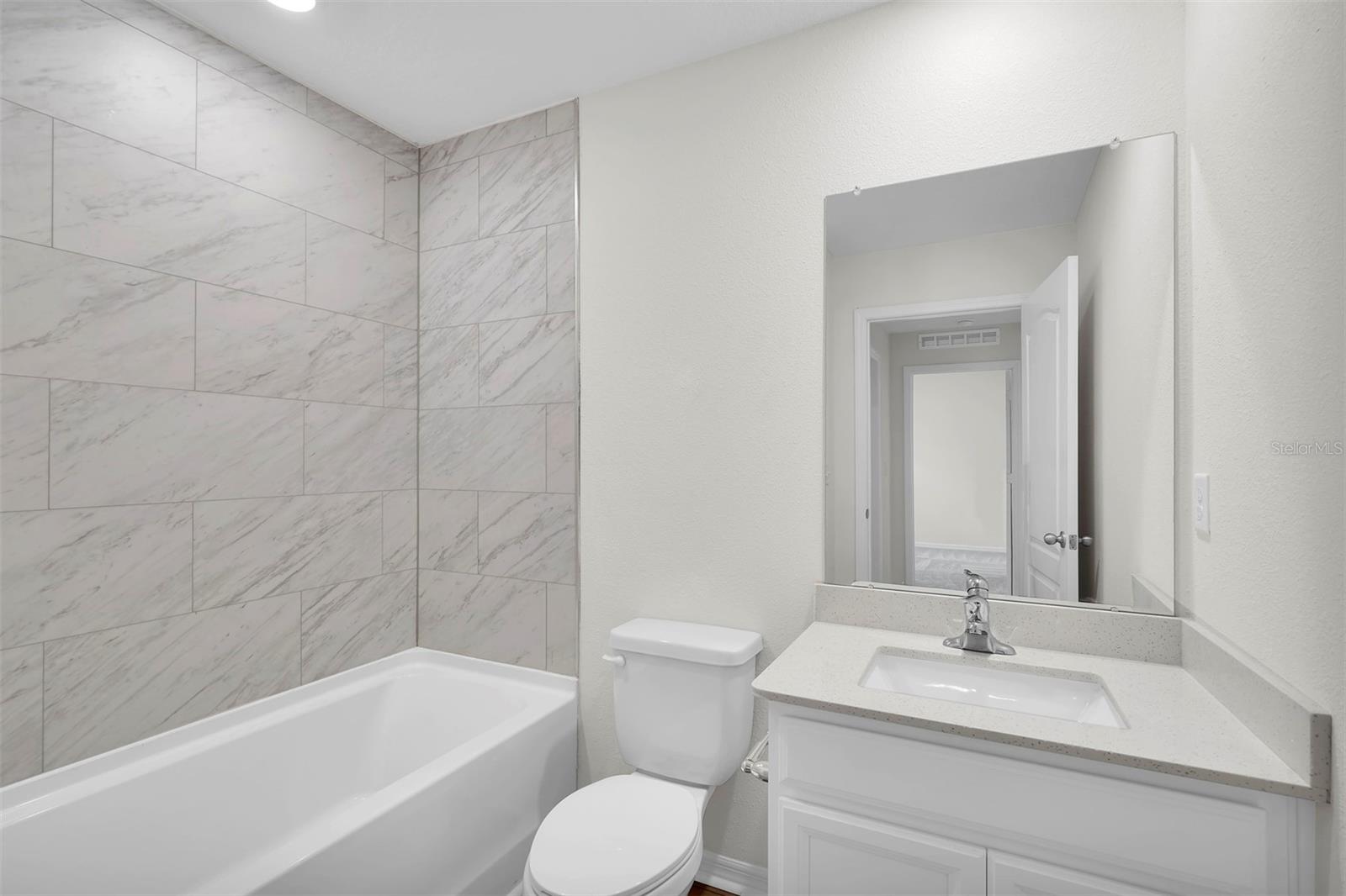 560 Marion Oaks Mnr Property Photo 17