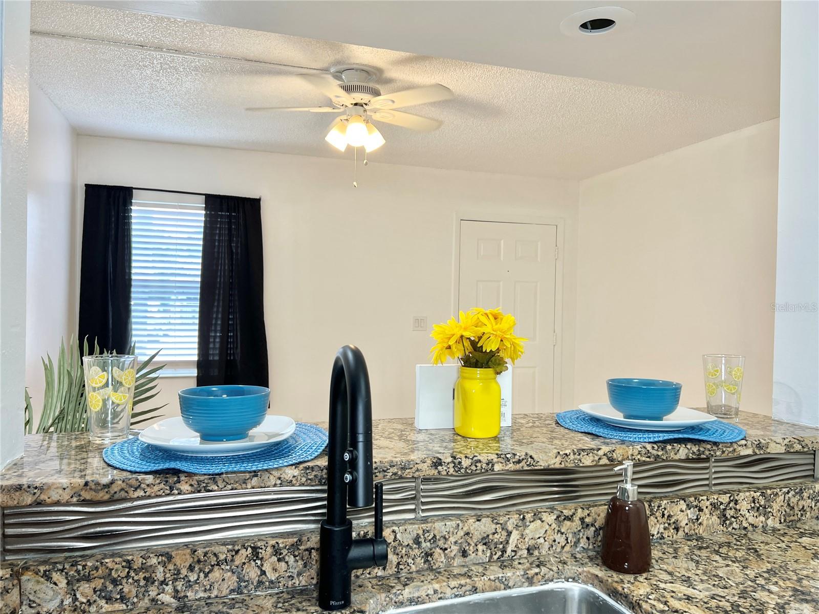 7112 Waterside Dr Property Photo 3