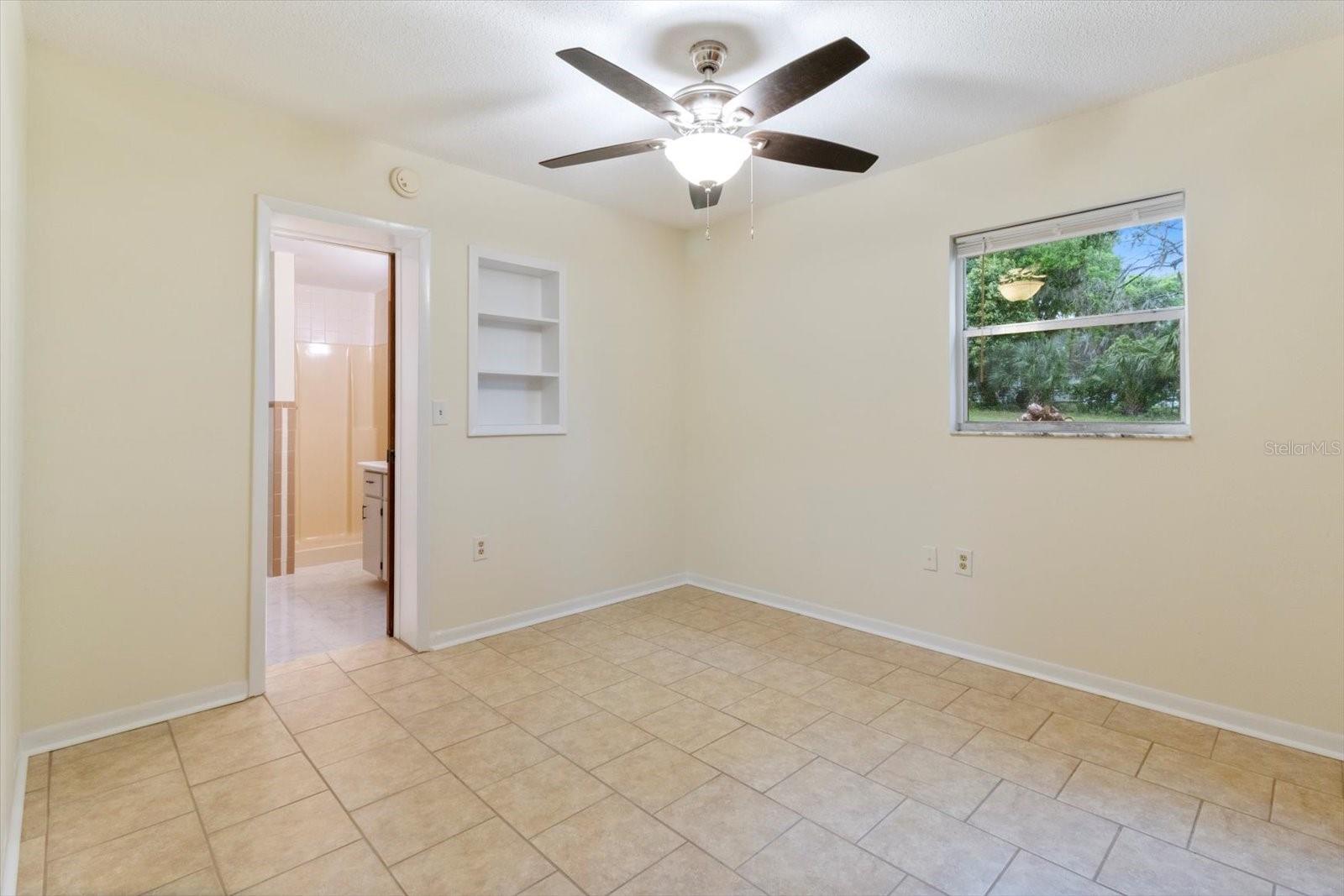 826 S Val Dr Property Photo 21