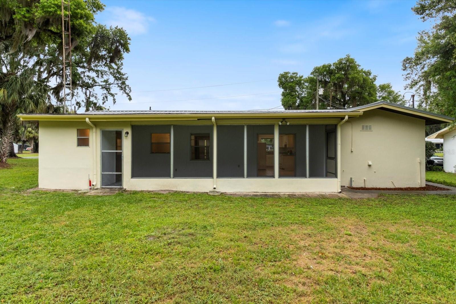 826 S Val Dr Property Photo 32