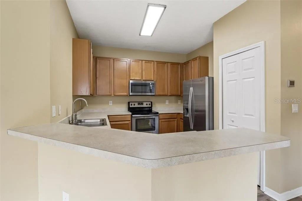 5723 Autumn Shire Dr Property Photo 7