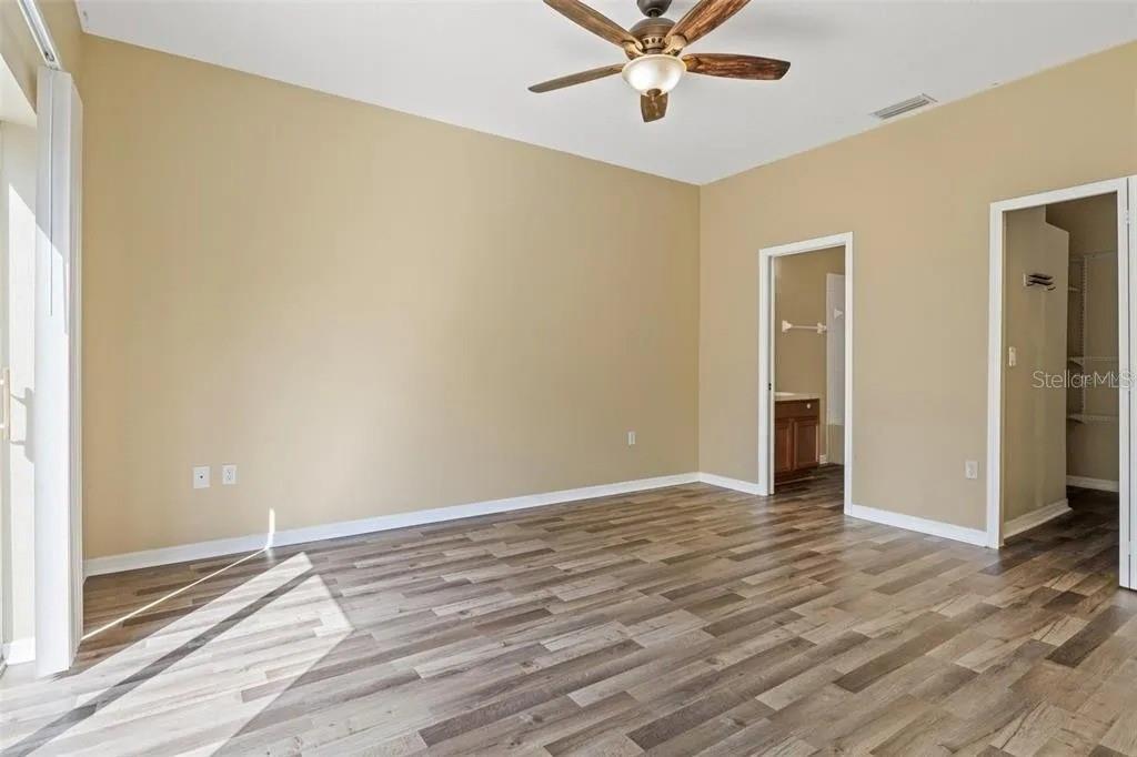 5723 Autumn Shire Dr Property Photo 13