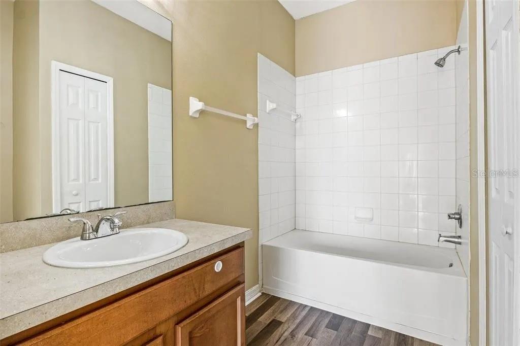 5723 Autumn Shire Dr Property Photo 18