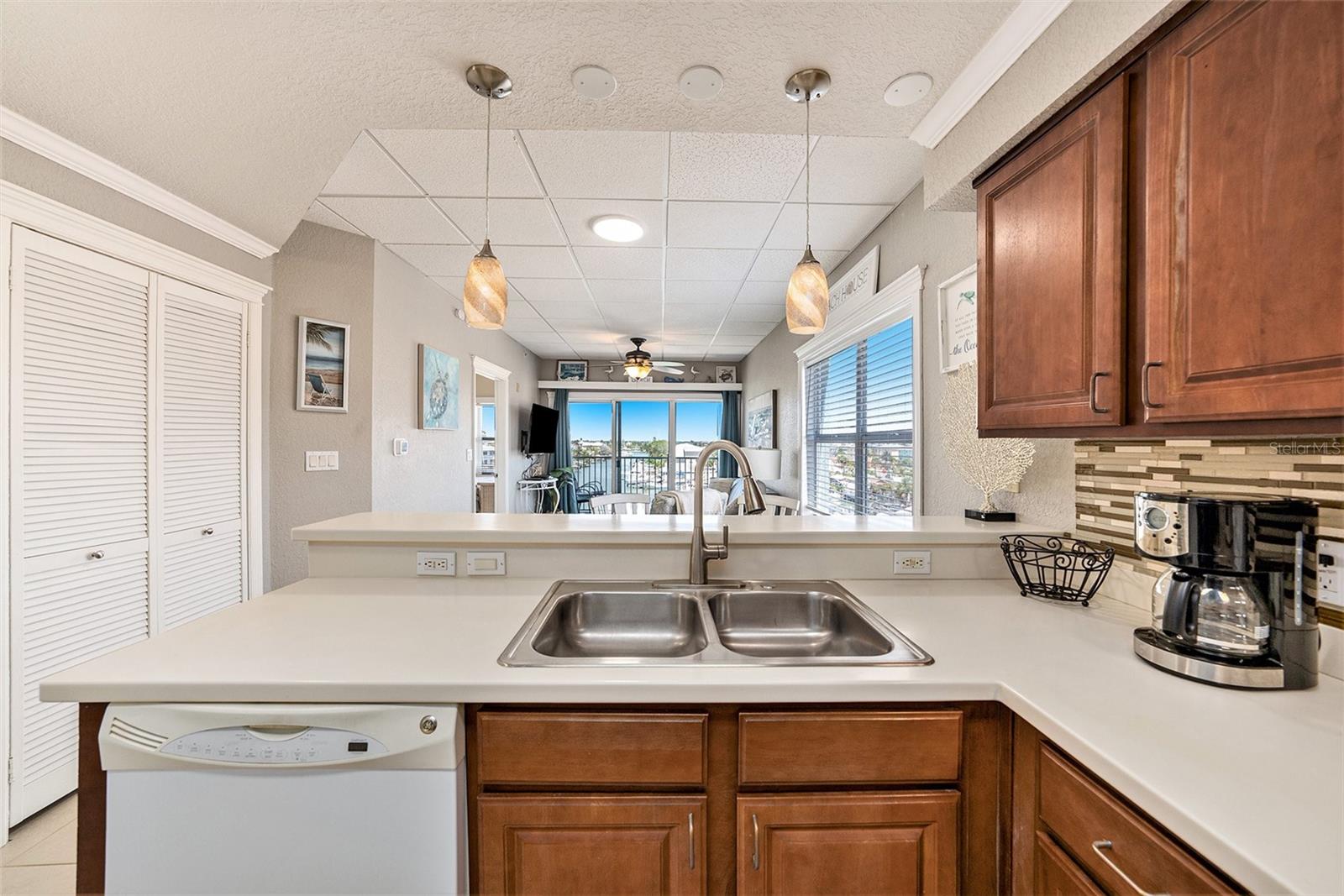 13999 Gulf Blvd #406 Property Photo 14