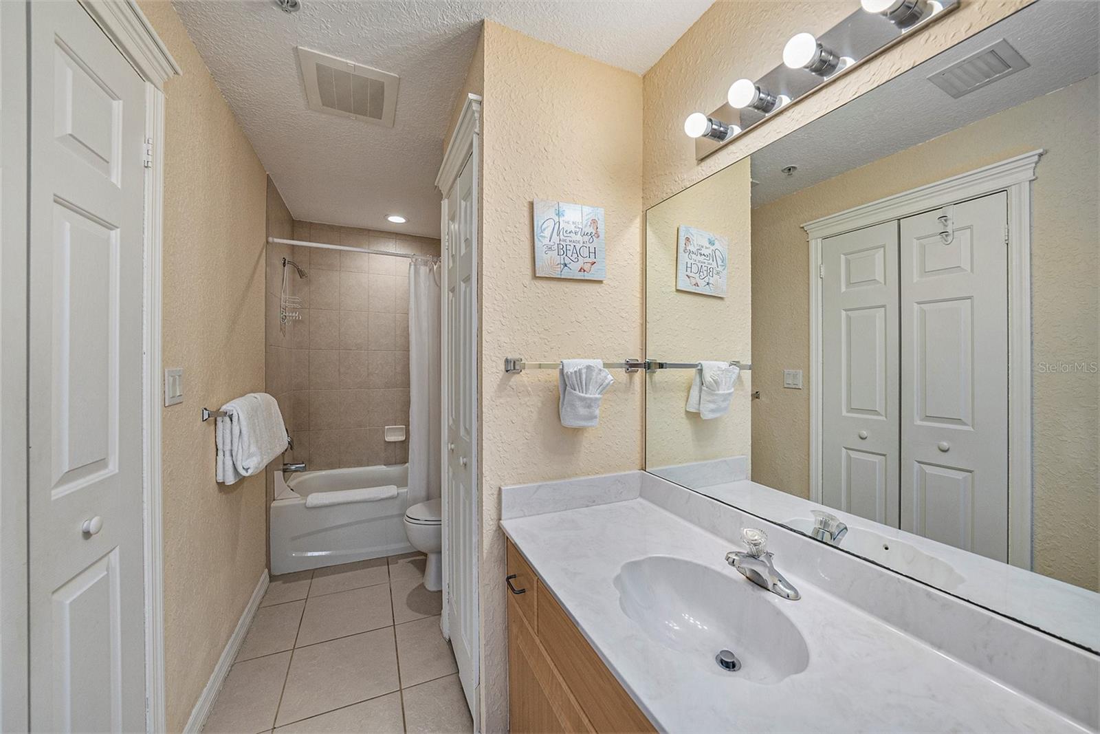 13999 Gulf Blvd #406 Property Photo 18