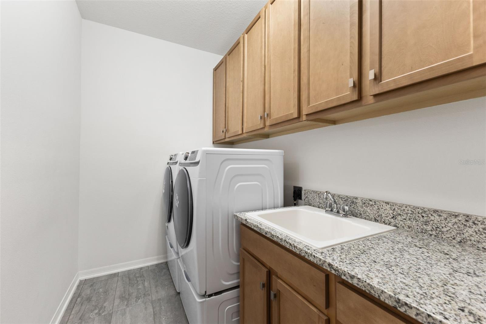 7135 Graybrook Dr Property Photo 45