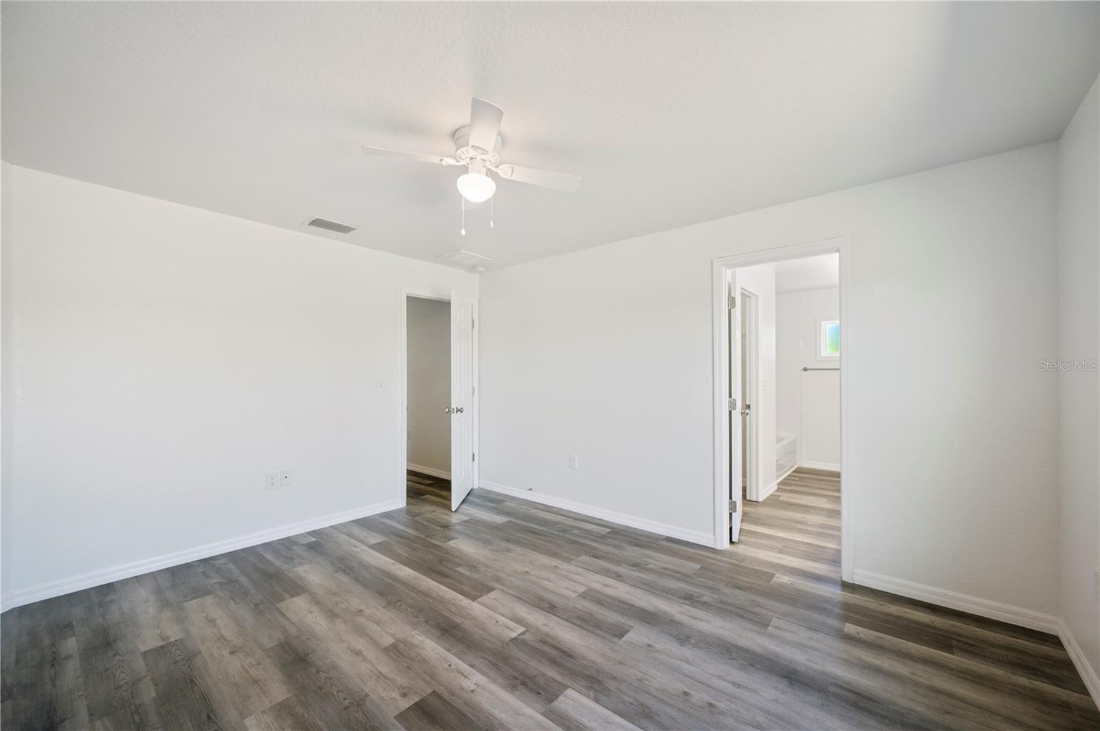 2700 Laguna Dr Property Photo 16
