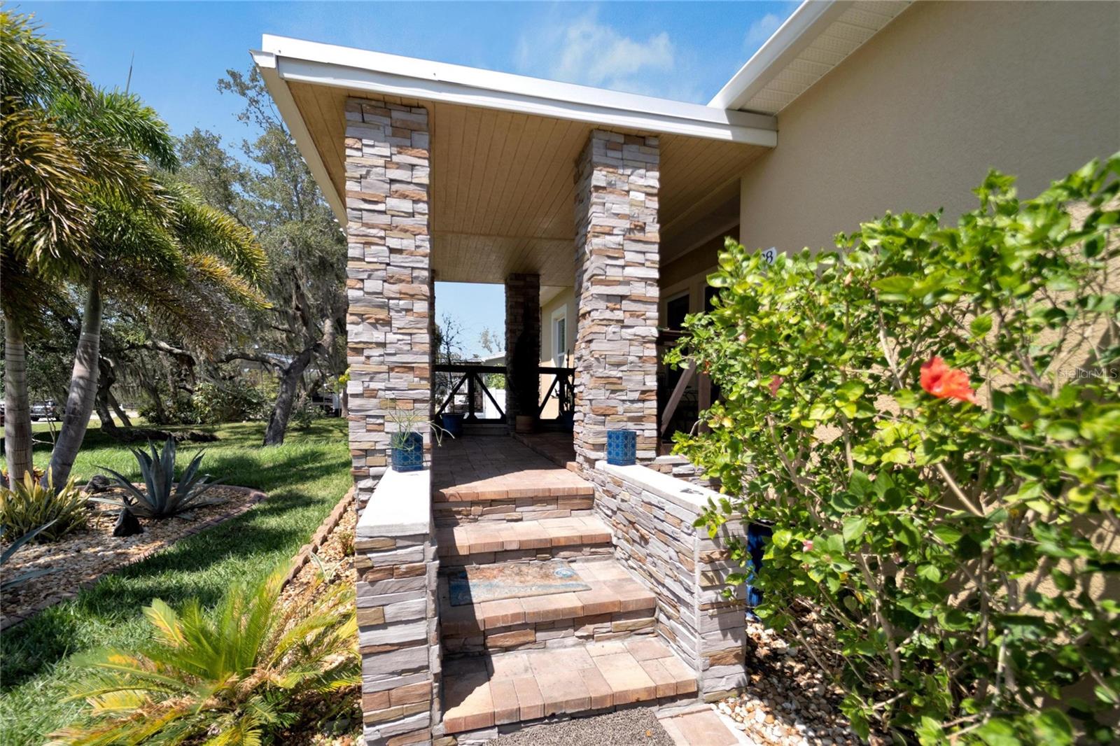 2628 River Bend Dr Property Photo 3