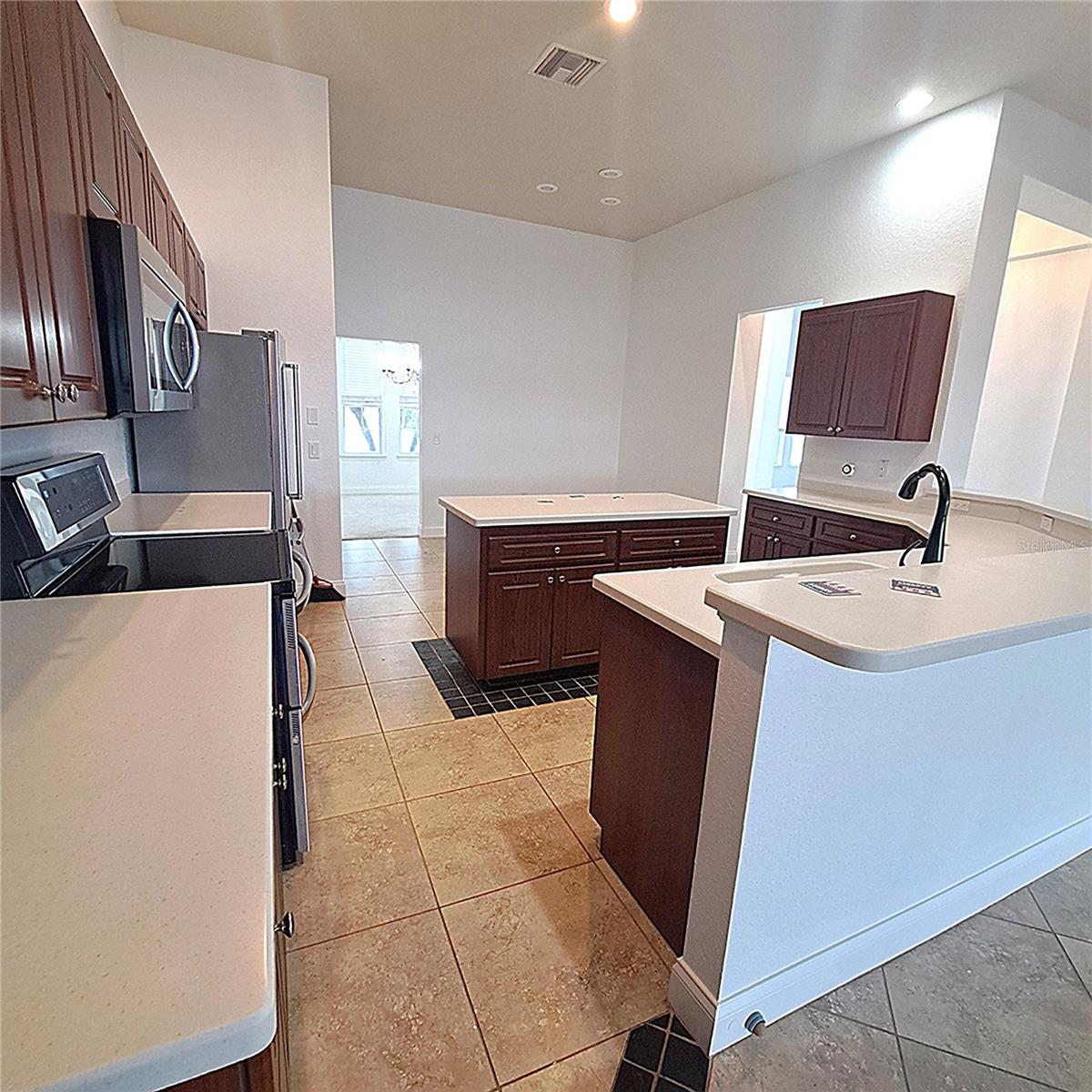 5446 Pebble Beach Dr Property Photo 11