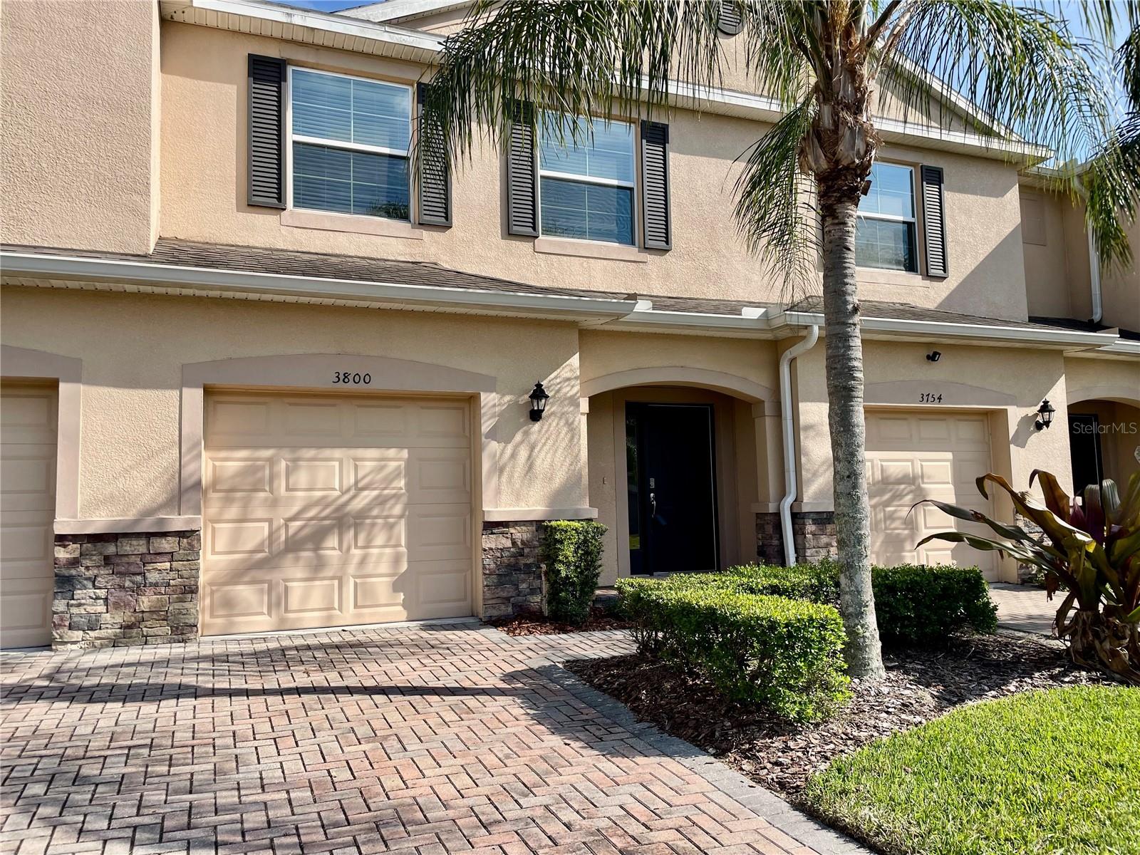 3800 Silverlake Way Property Photo 1
