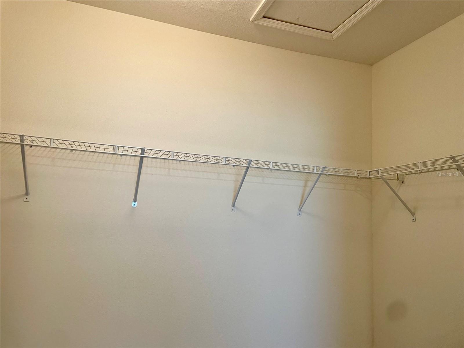 3800 Silverlake Way Property Photo 13