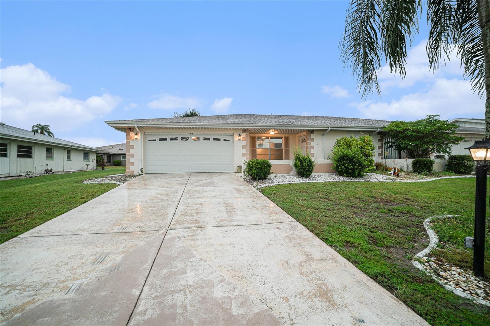 406 S Pebble Beach Blvd Property Photo 4
