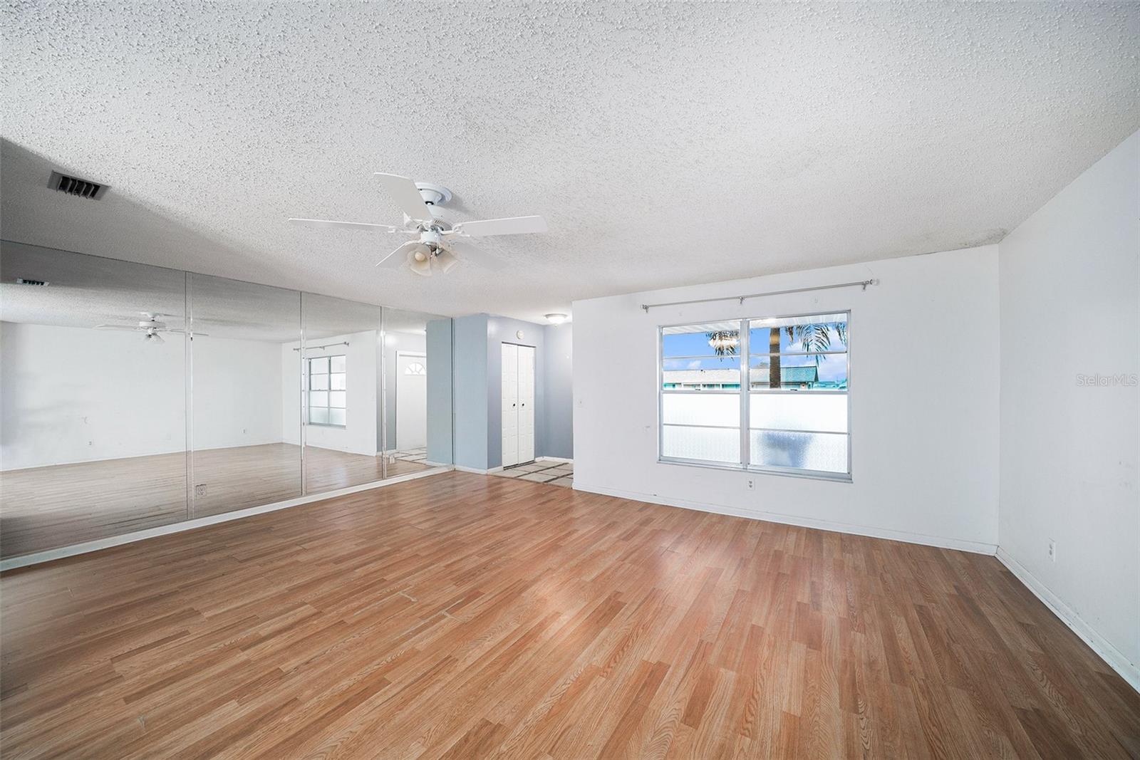 406 S Pebble Beach Blvd Property Photo 6