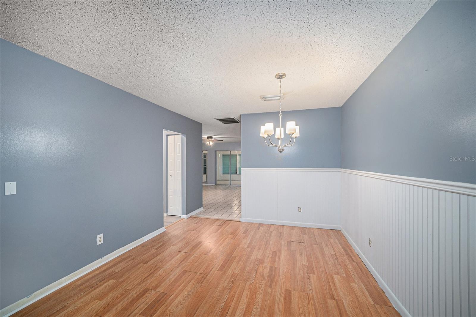 406 S Pebble Beach Blvd Property Photo 8